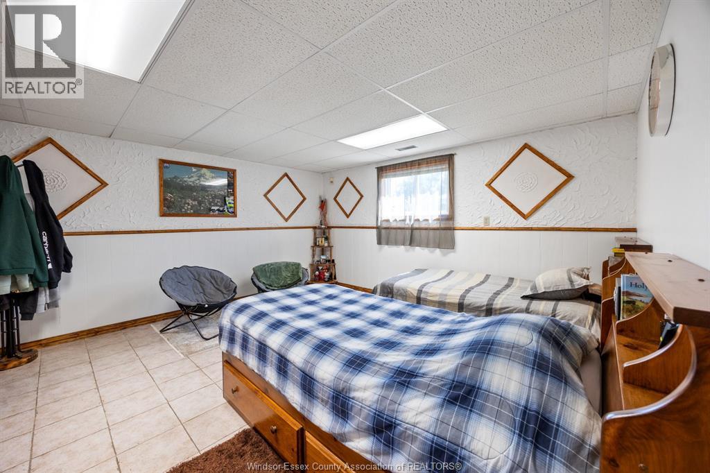 1545 WILLOW DRIVE - 21