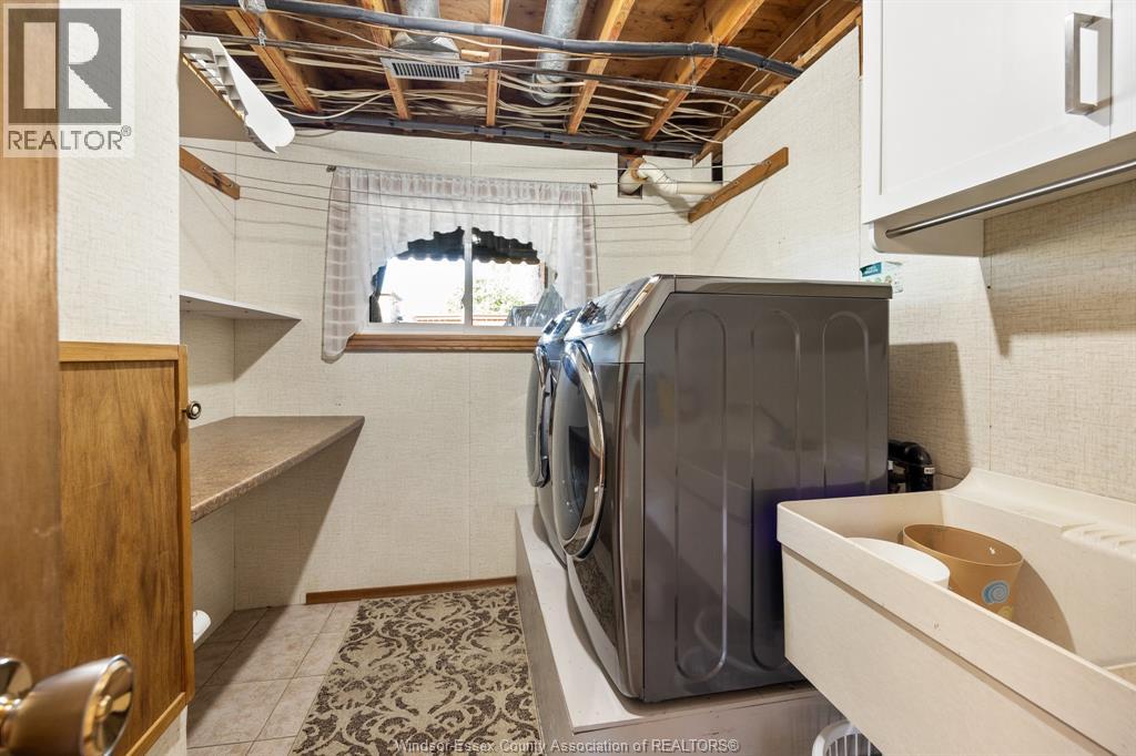1545 WILLOW DRIVE - 24