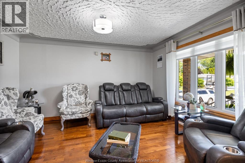1545 WILLOW DRIVE - 7