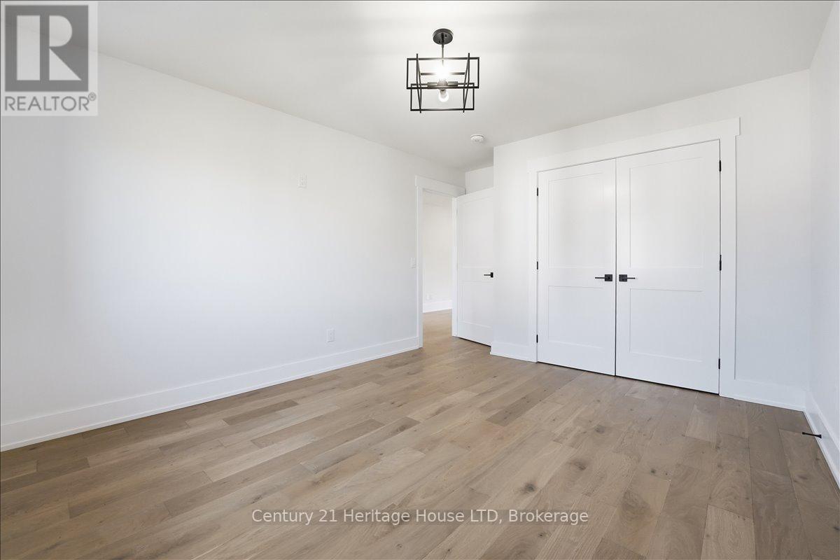 2476 COLANGELO DRIVE - 31