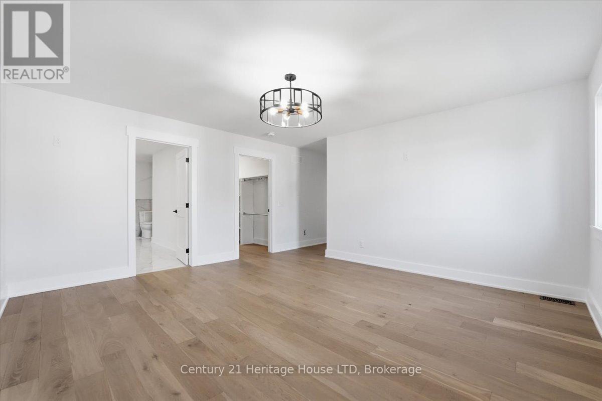2476 COLANGELO DRIVE - 33