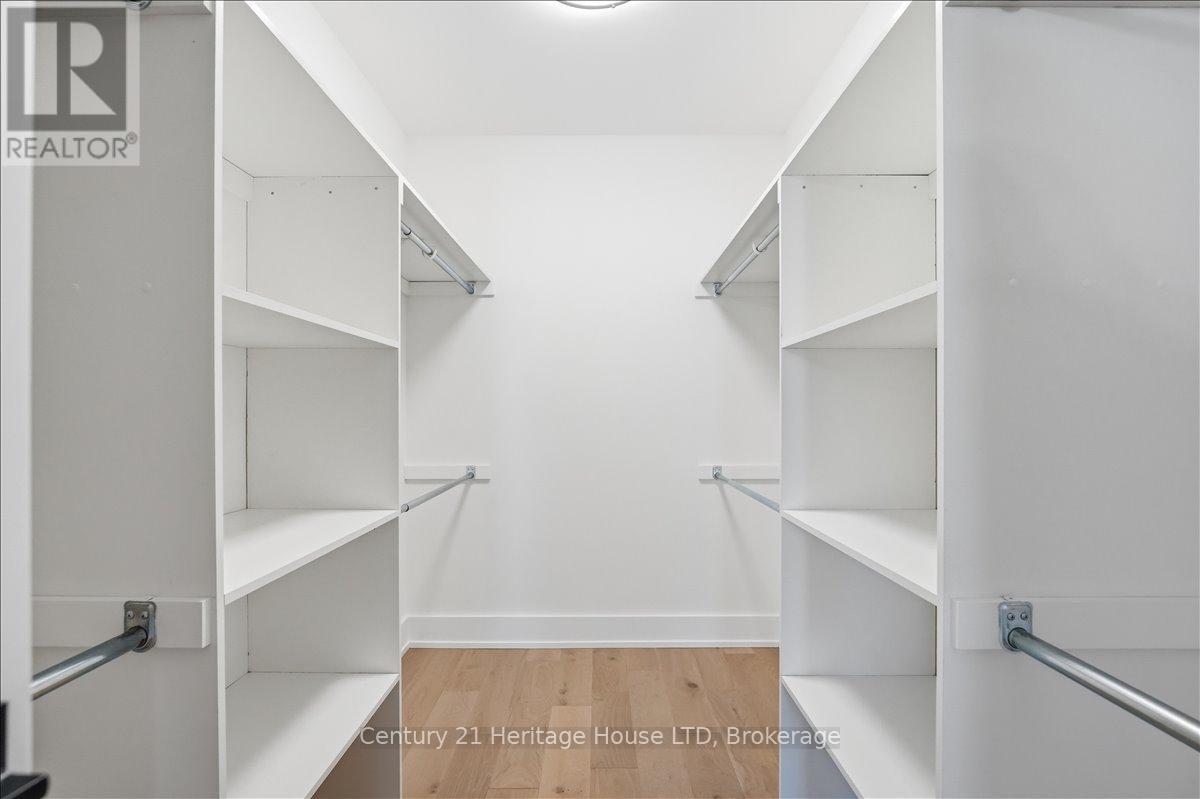 2476 COLANGELO DRIVE - 34