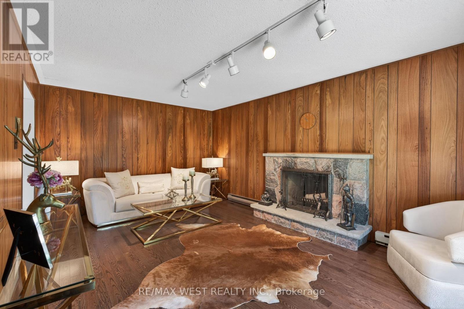 9 HARLINGTON ROAD - 24