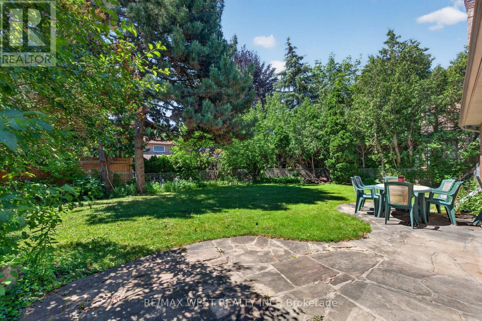 9 HARLINGTON ROAD - 41