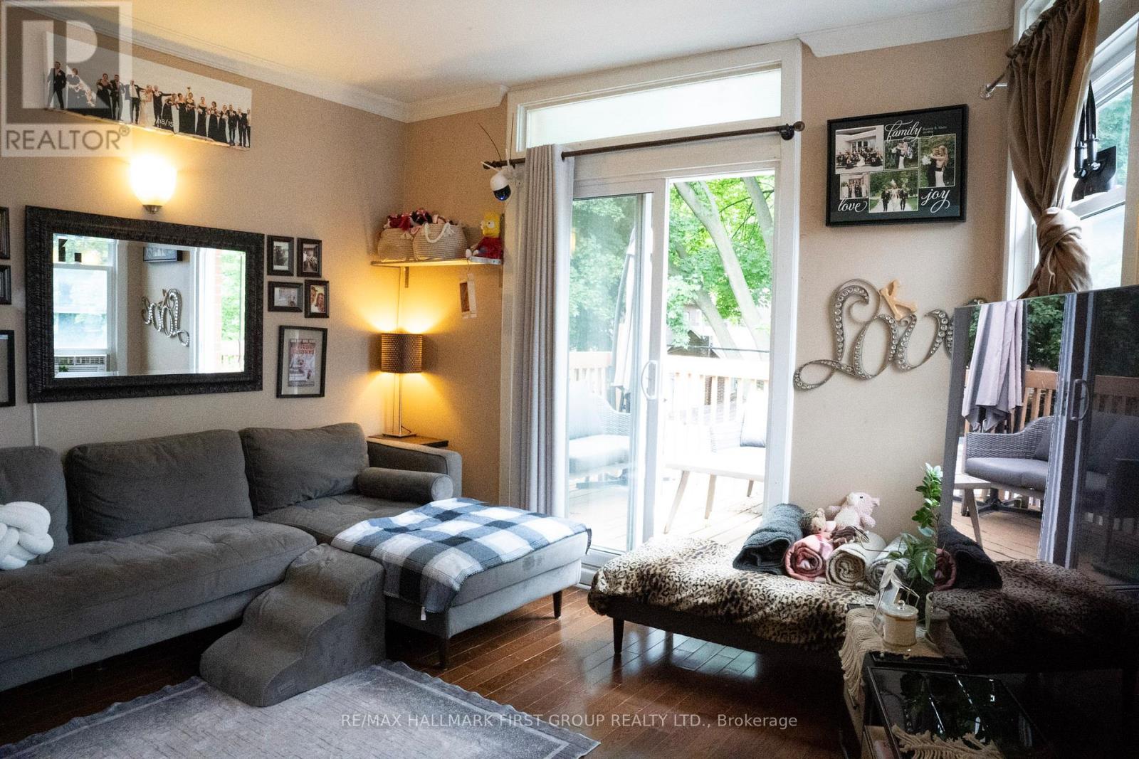 307 GREENWOOD AVENUE - 13