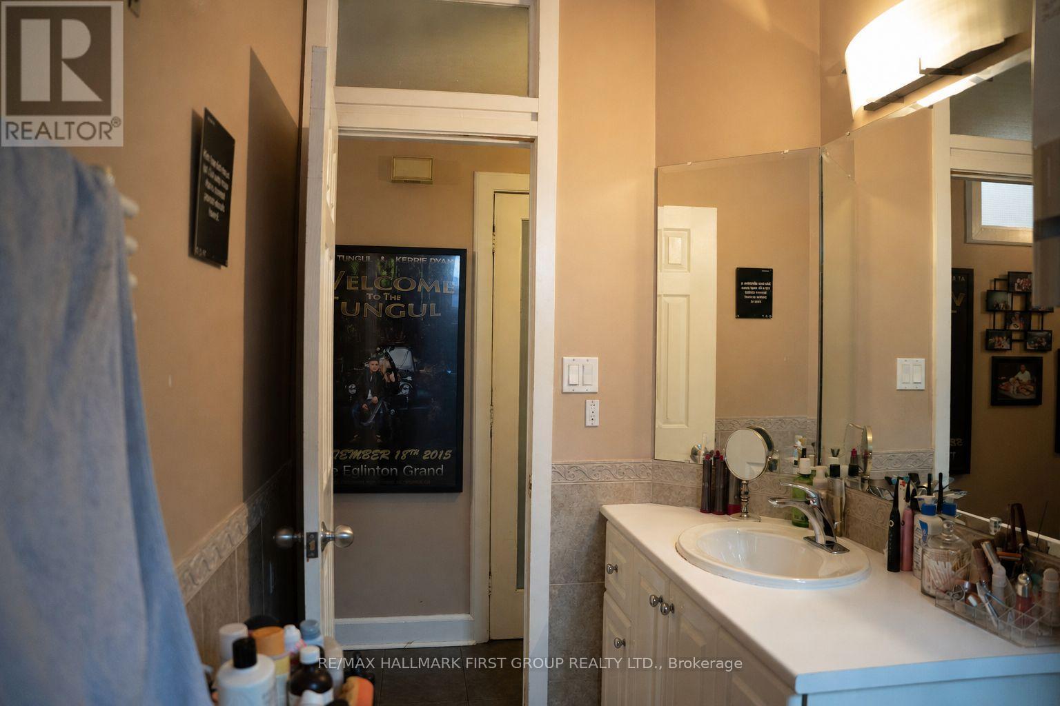 307 GREENWOOD AVENUE - 18
