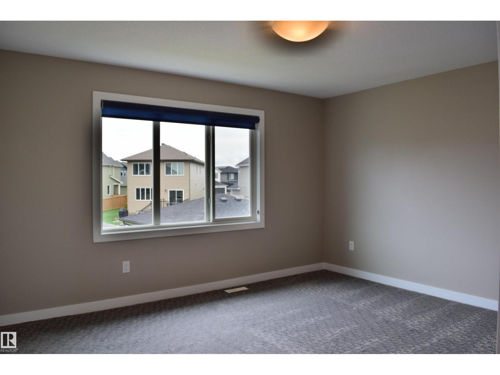 61 DILLINGHAM AV - 17