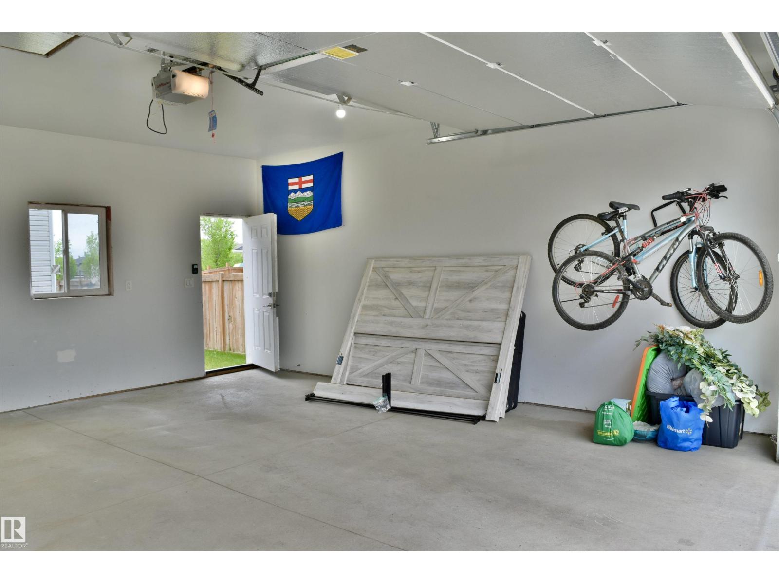 61 DILLINGHAM AV - 48
