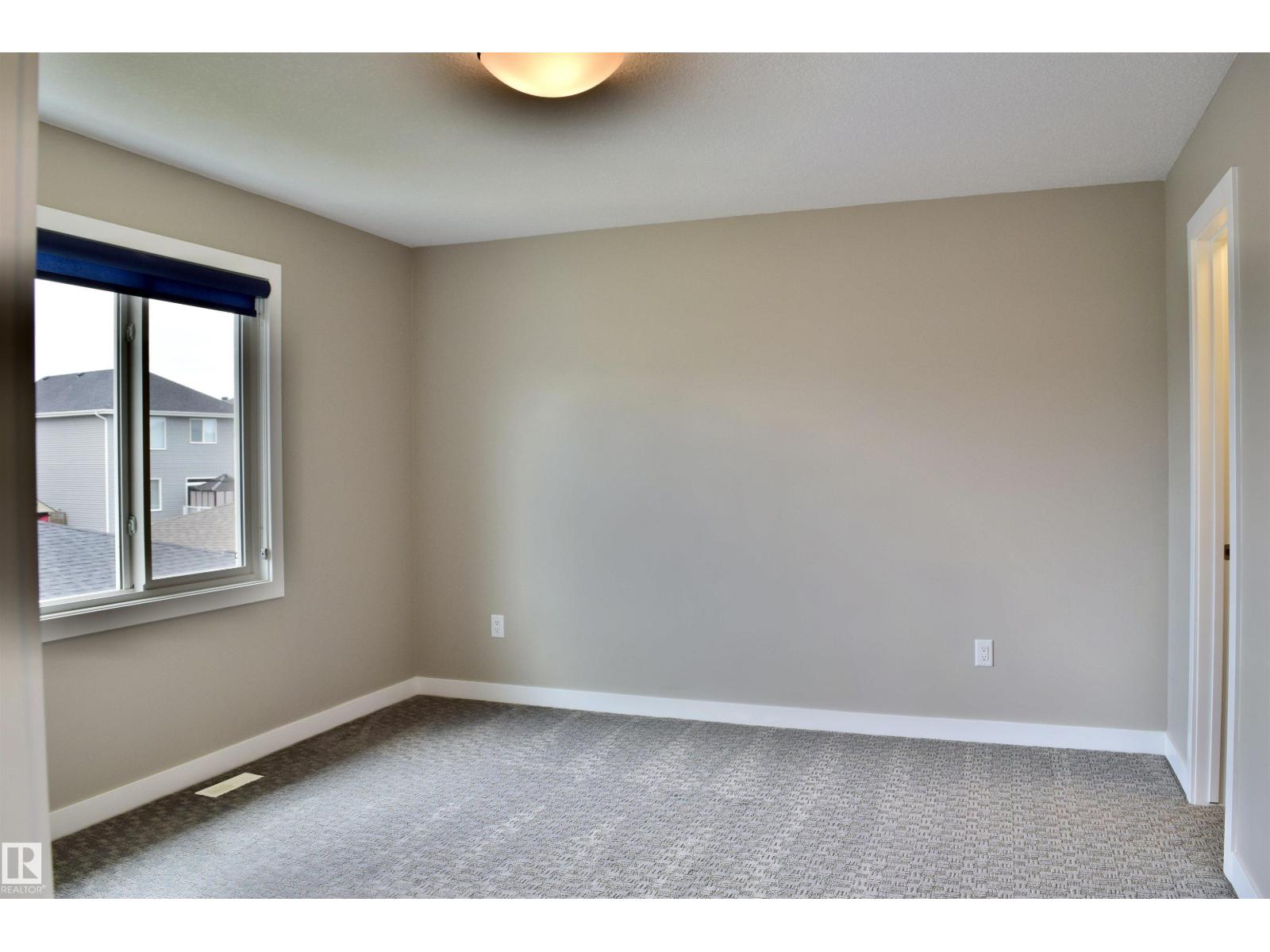 61 DILLINGHAM AV - 18
