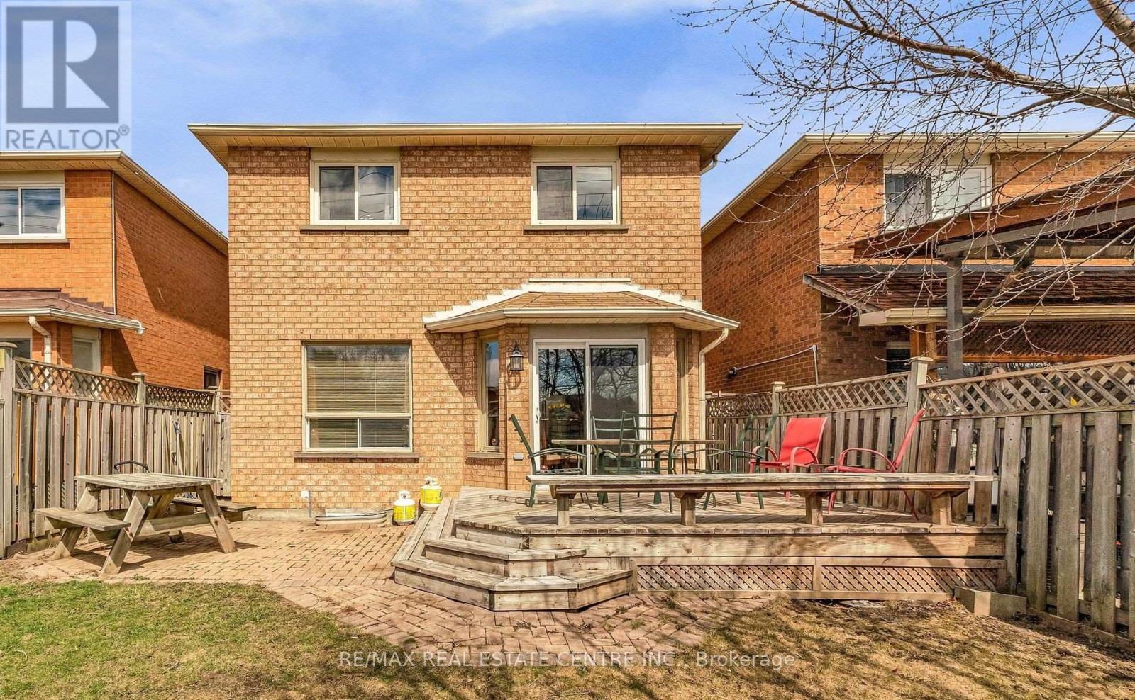 82 CANDY CRESCENT - 44