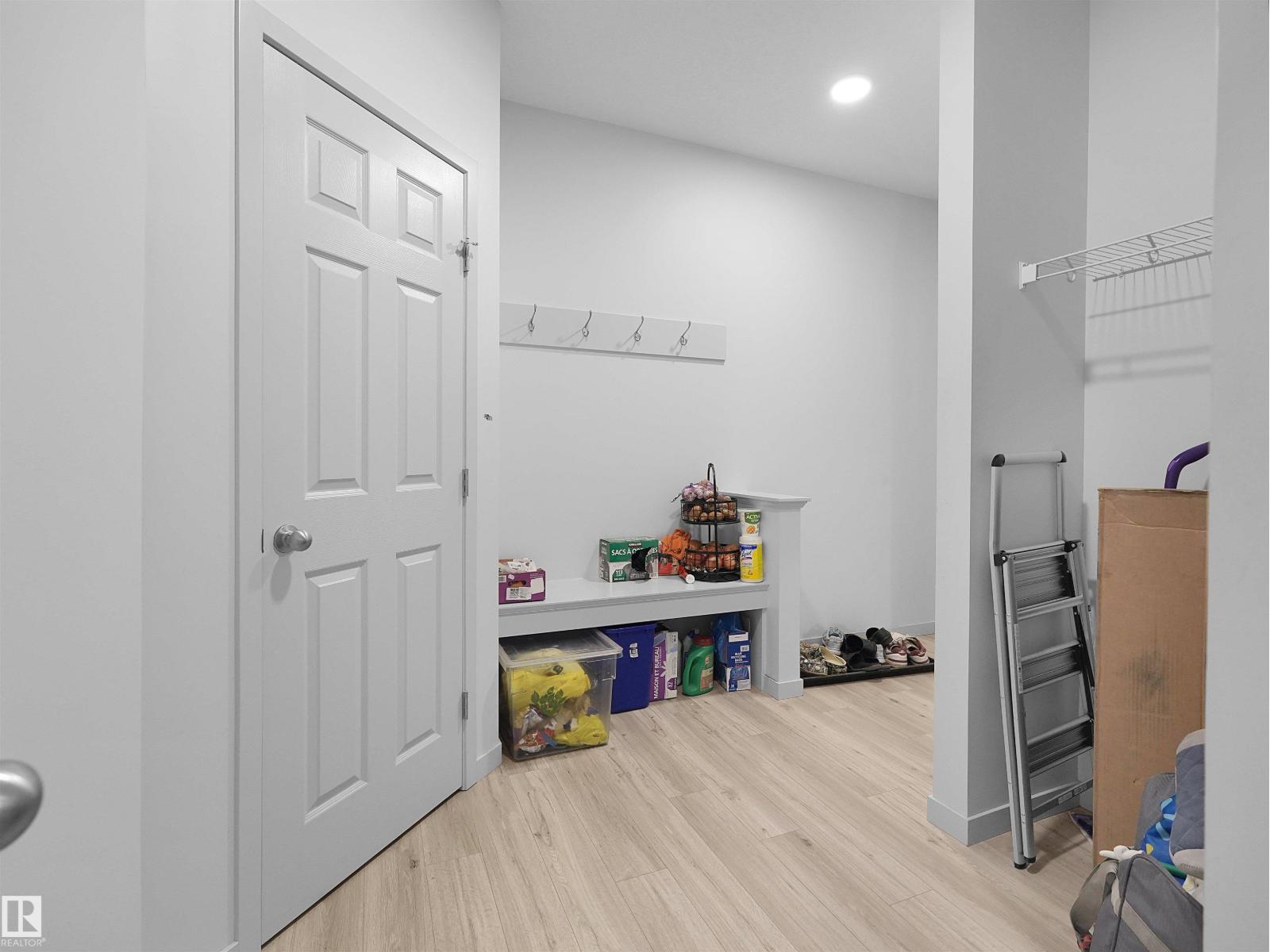 4615 175 AV NW - 19