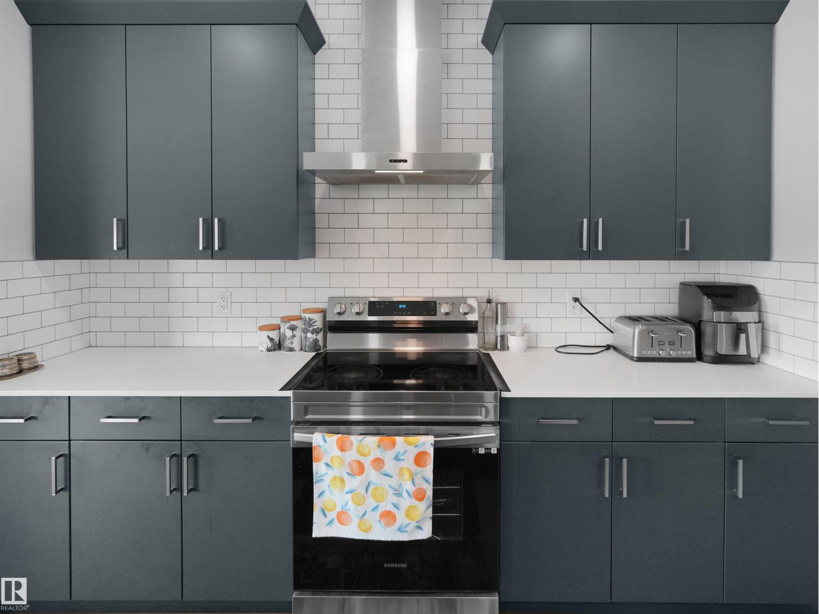 4615 175 AV NW - 23