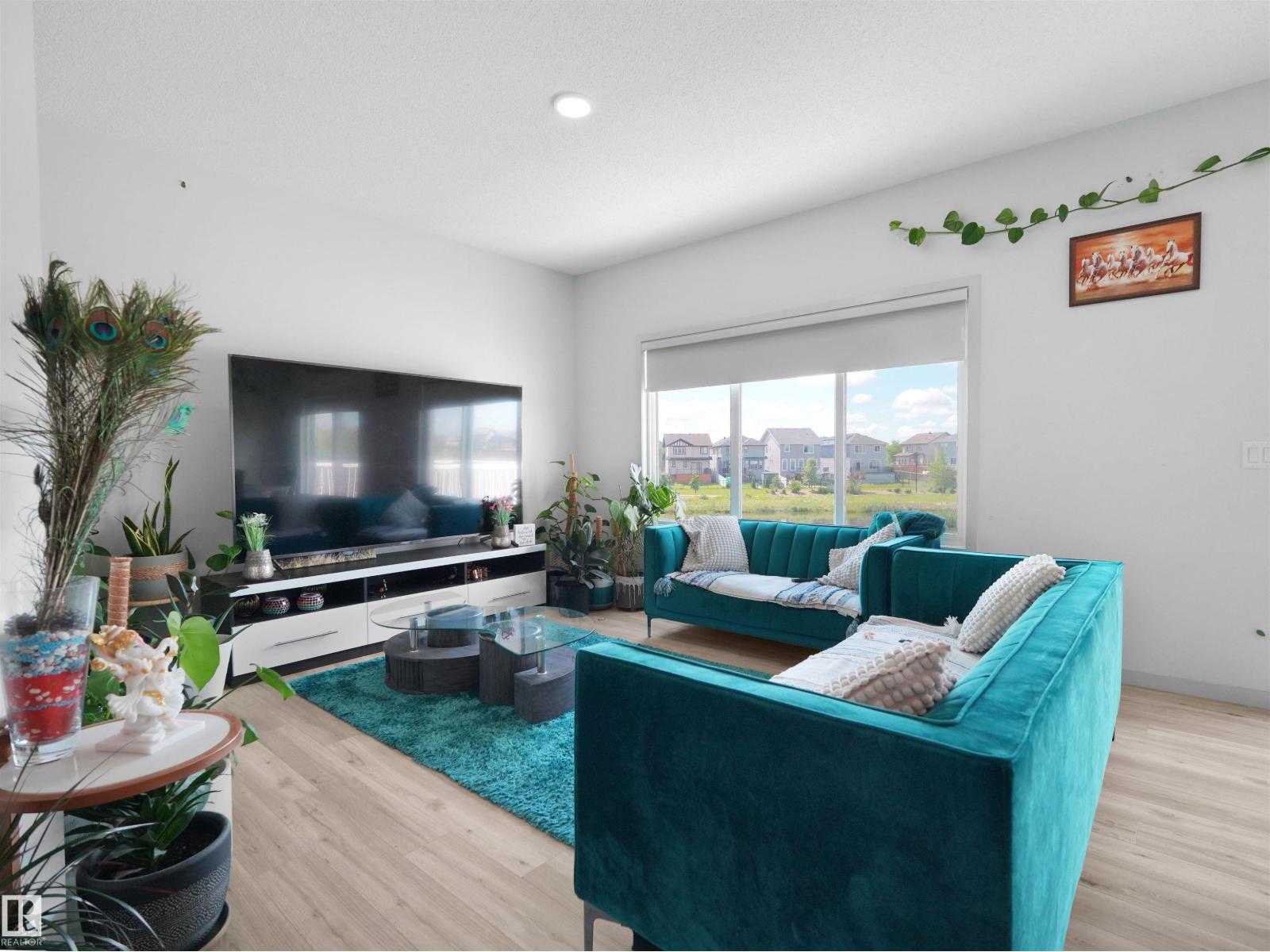 4615 175 AV NW - 27
