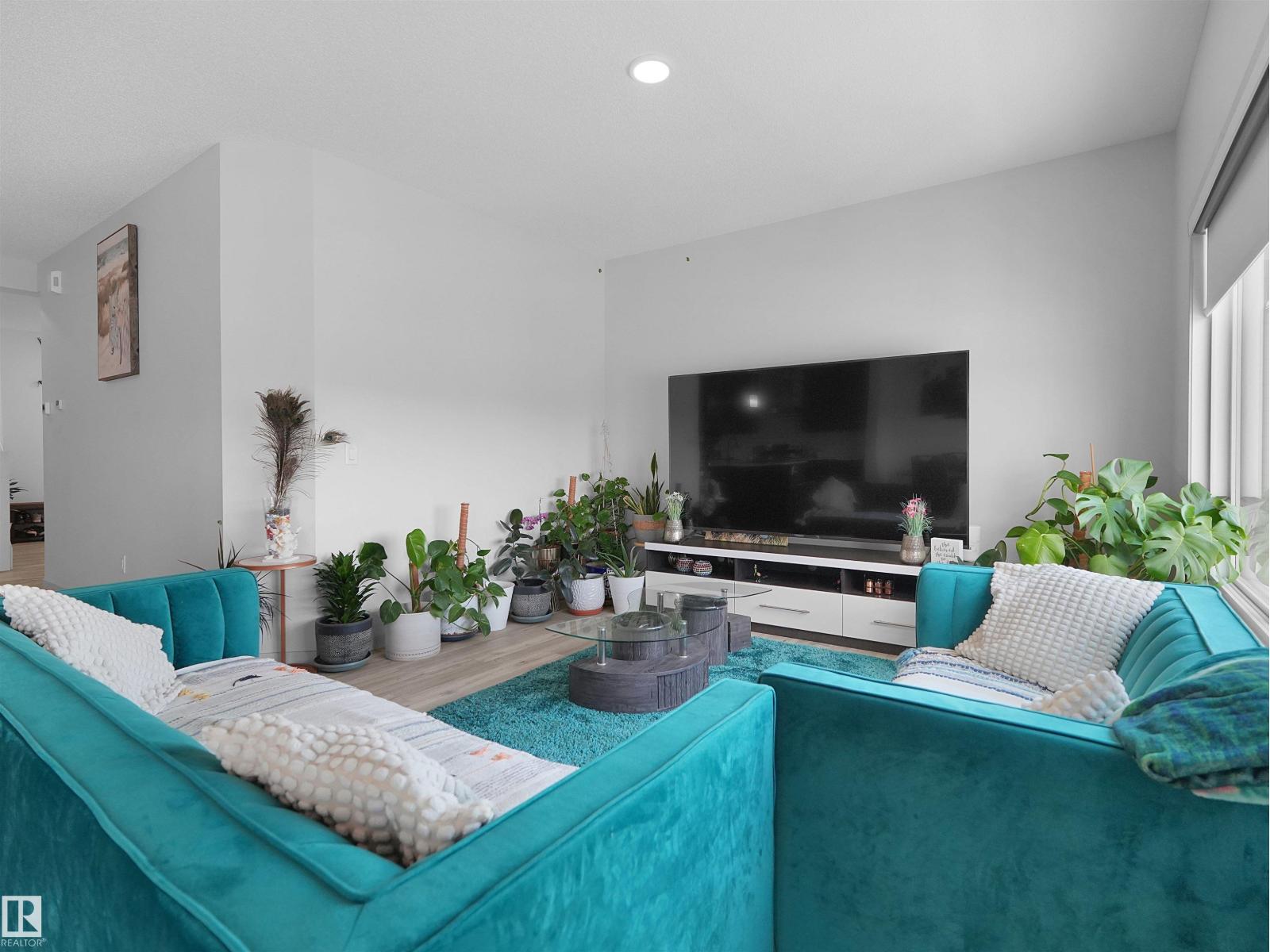 4615 175 AV NW - 28