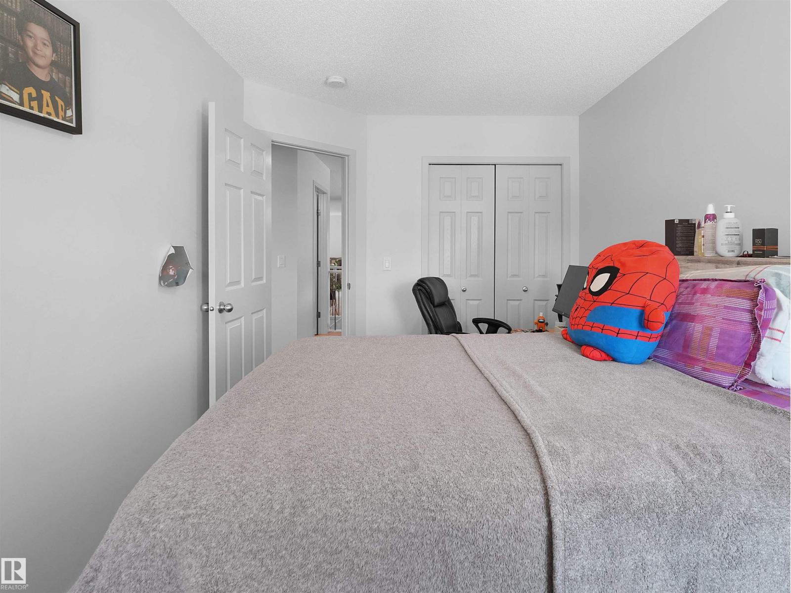 4615 175 AV NW - 37
