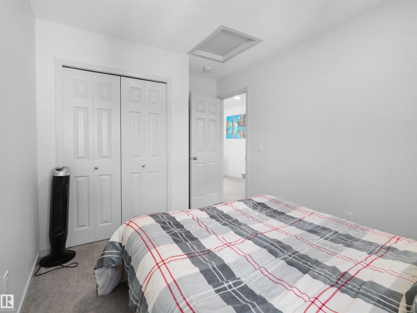 4615 175 AV NW - 41