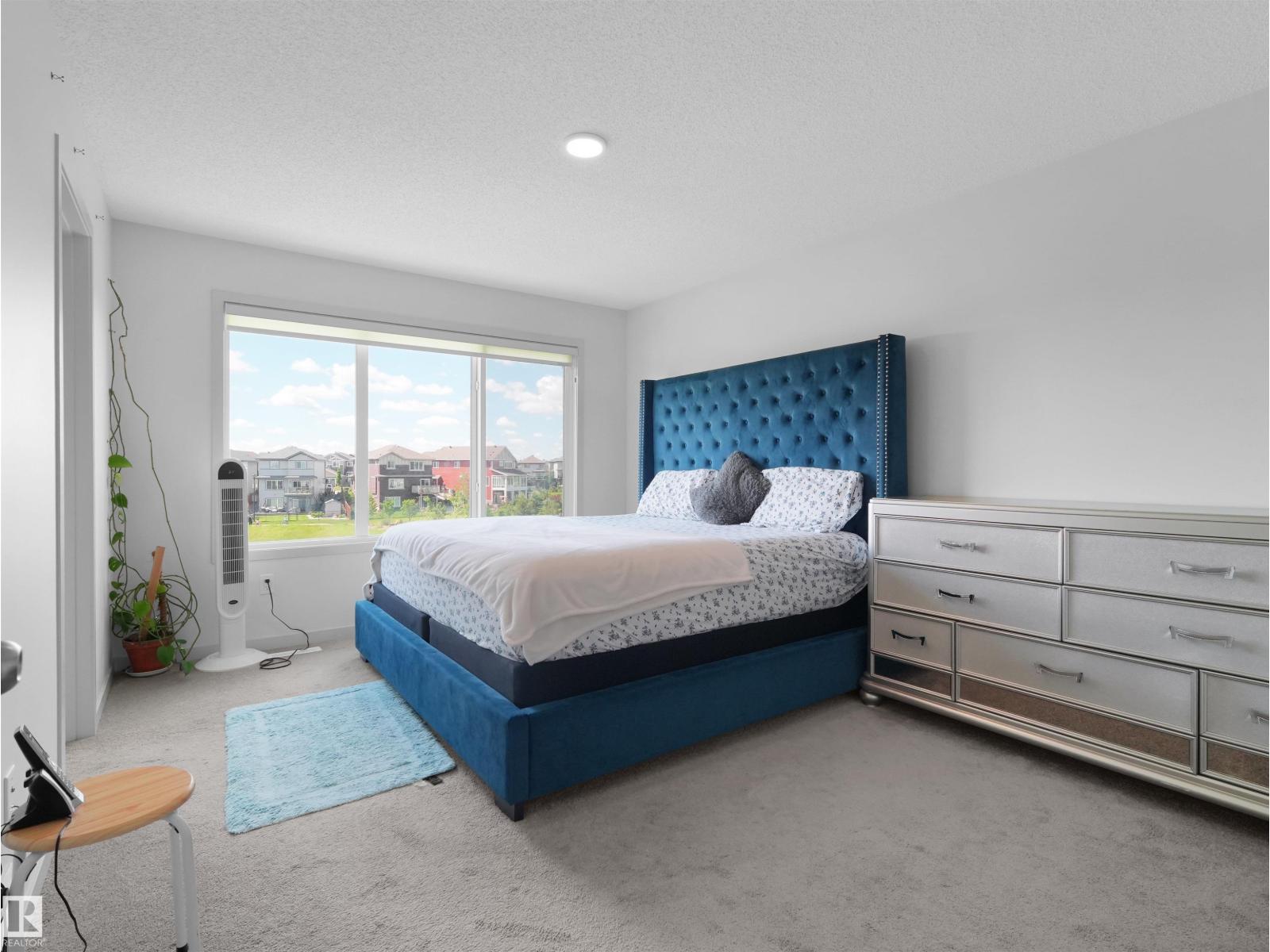 4615 175 AV NW - 46