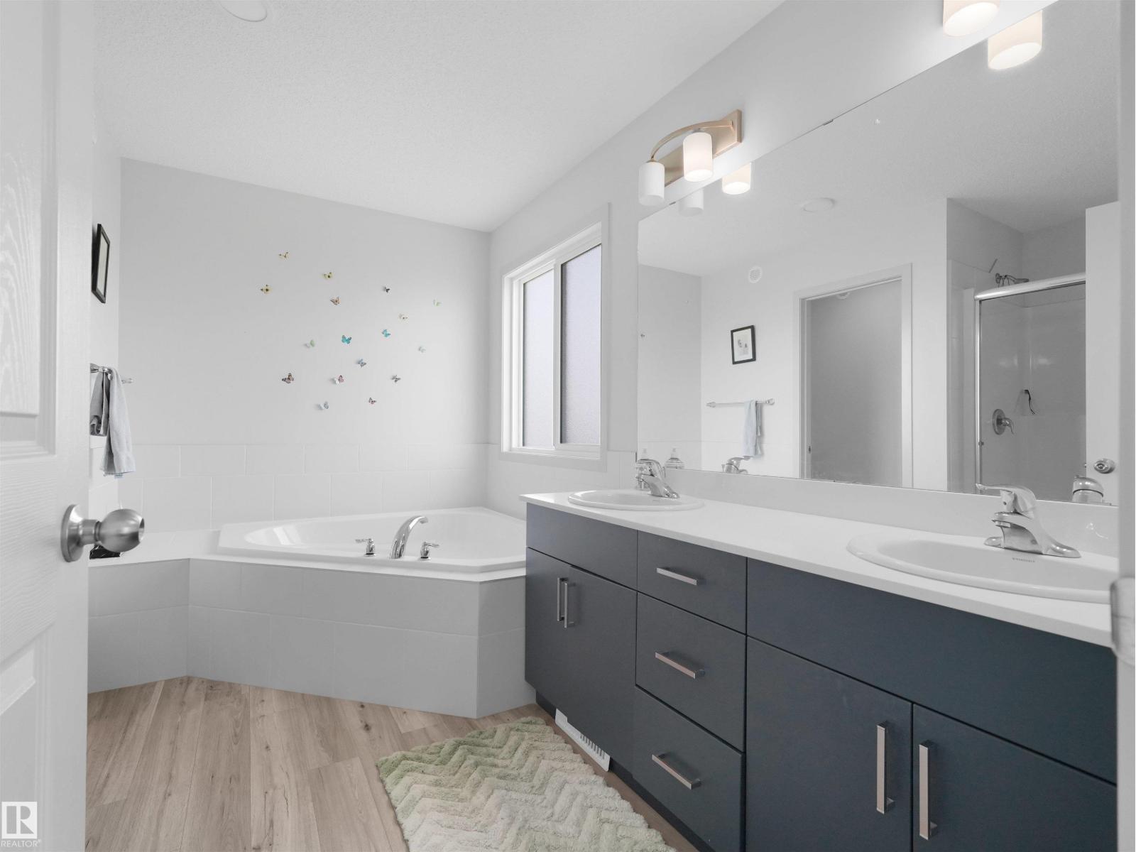 4615 175 AV NW - 49
