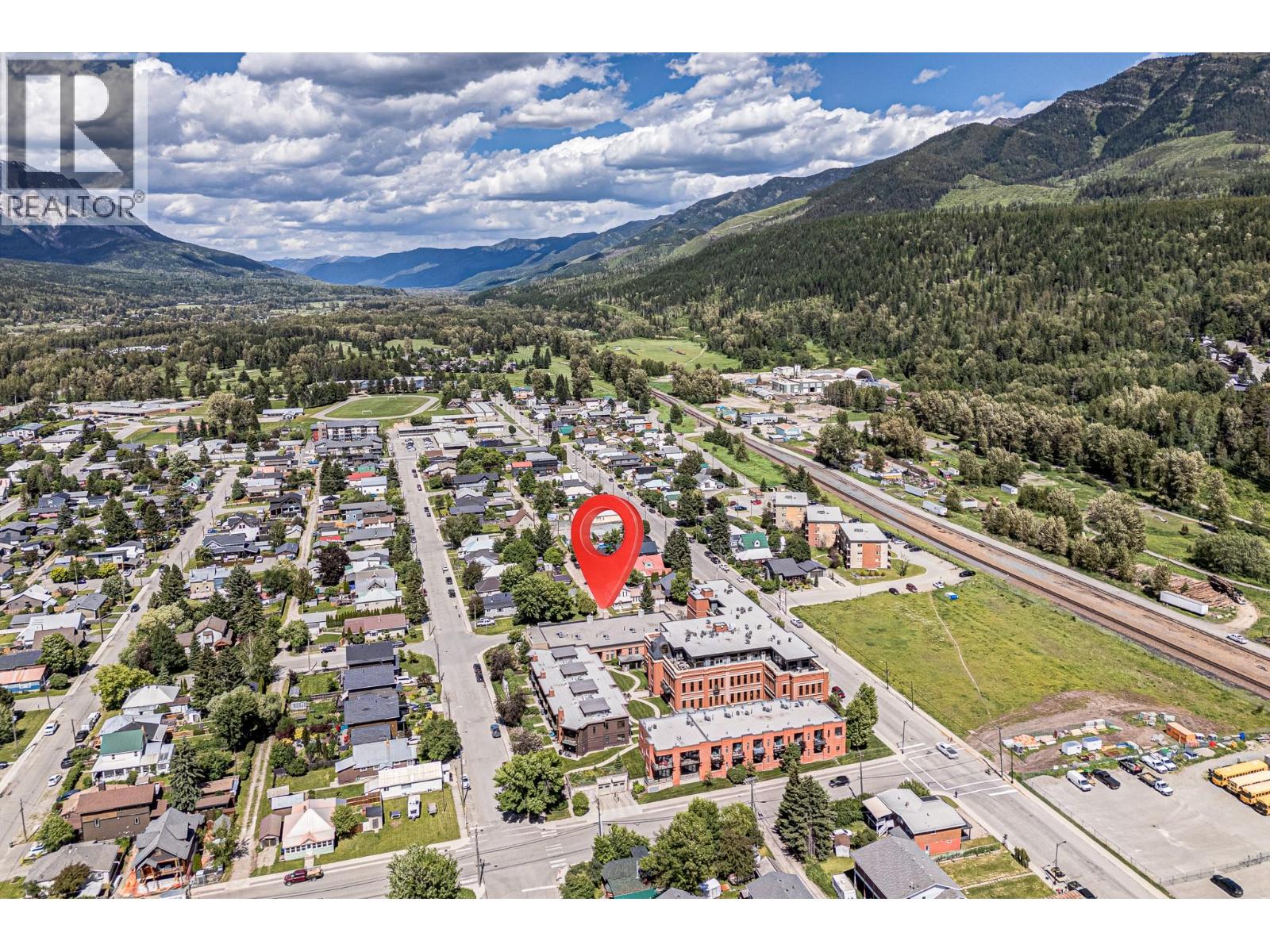 901 2ND Avenue Unit# 103B, Fernie