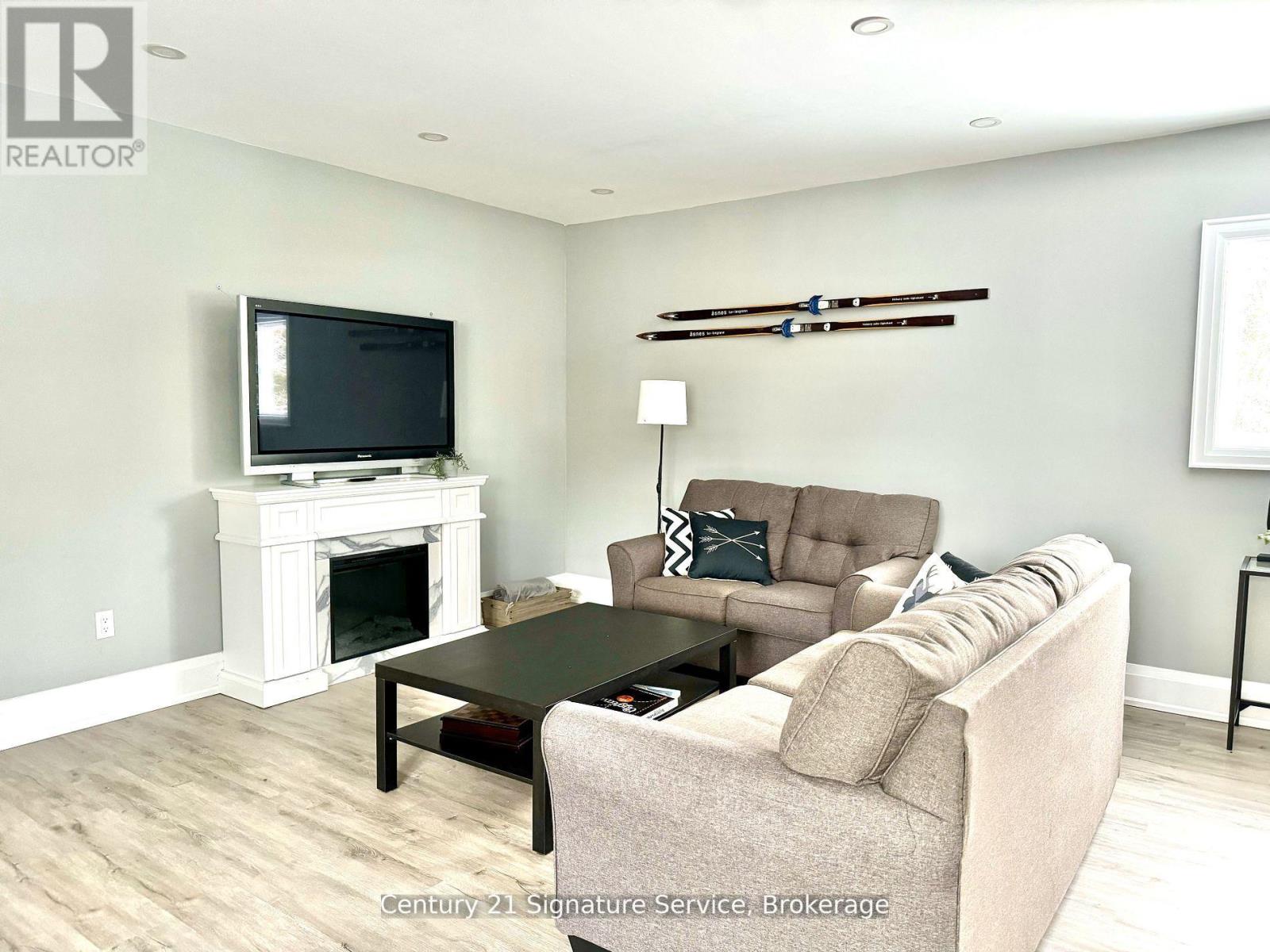 127 MASKINONGE ROAD - 30