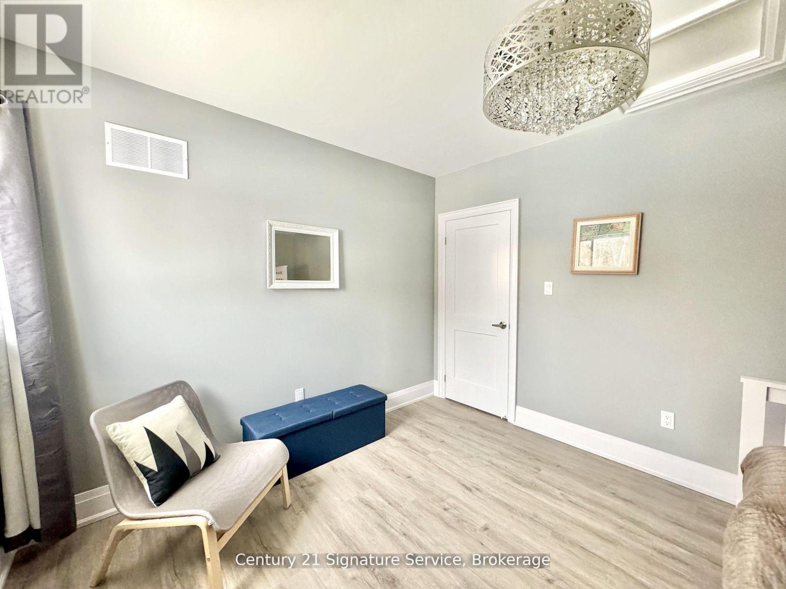 127 MASKINONGE ROAD - 38