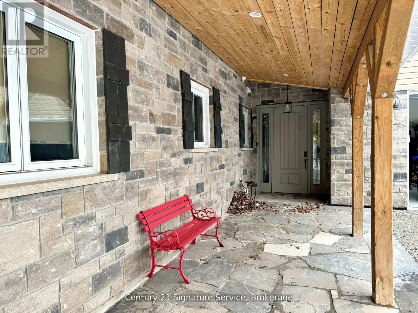 127 MASKINONGE ROAD - 5