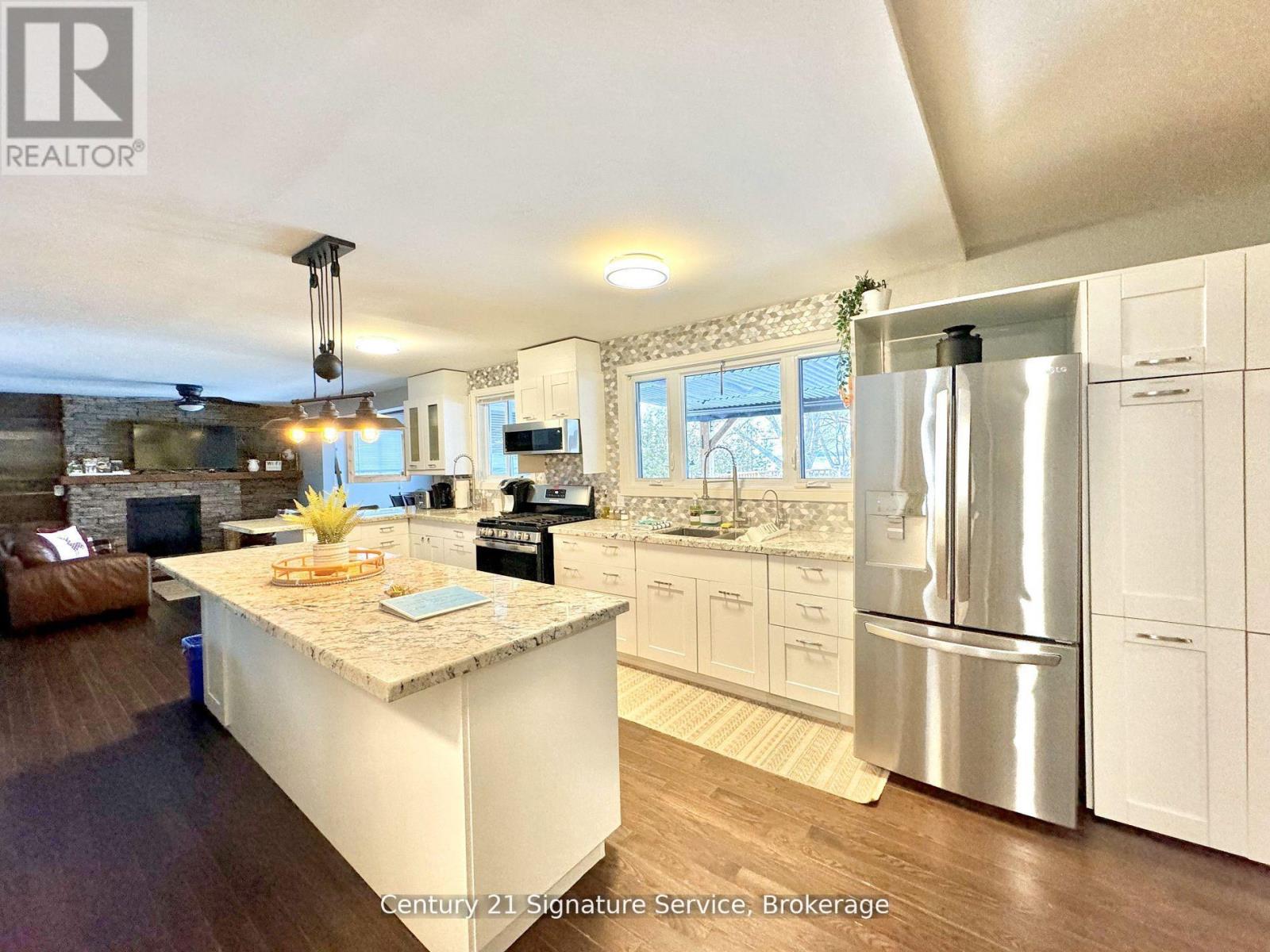 127 MASKINONGE ROAD - 7