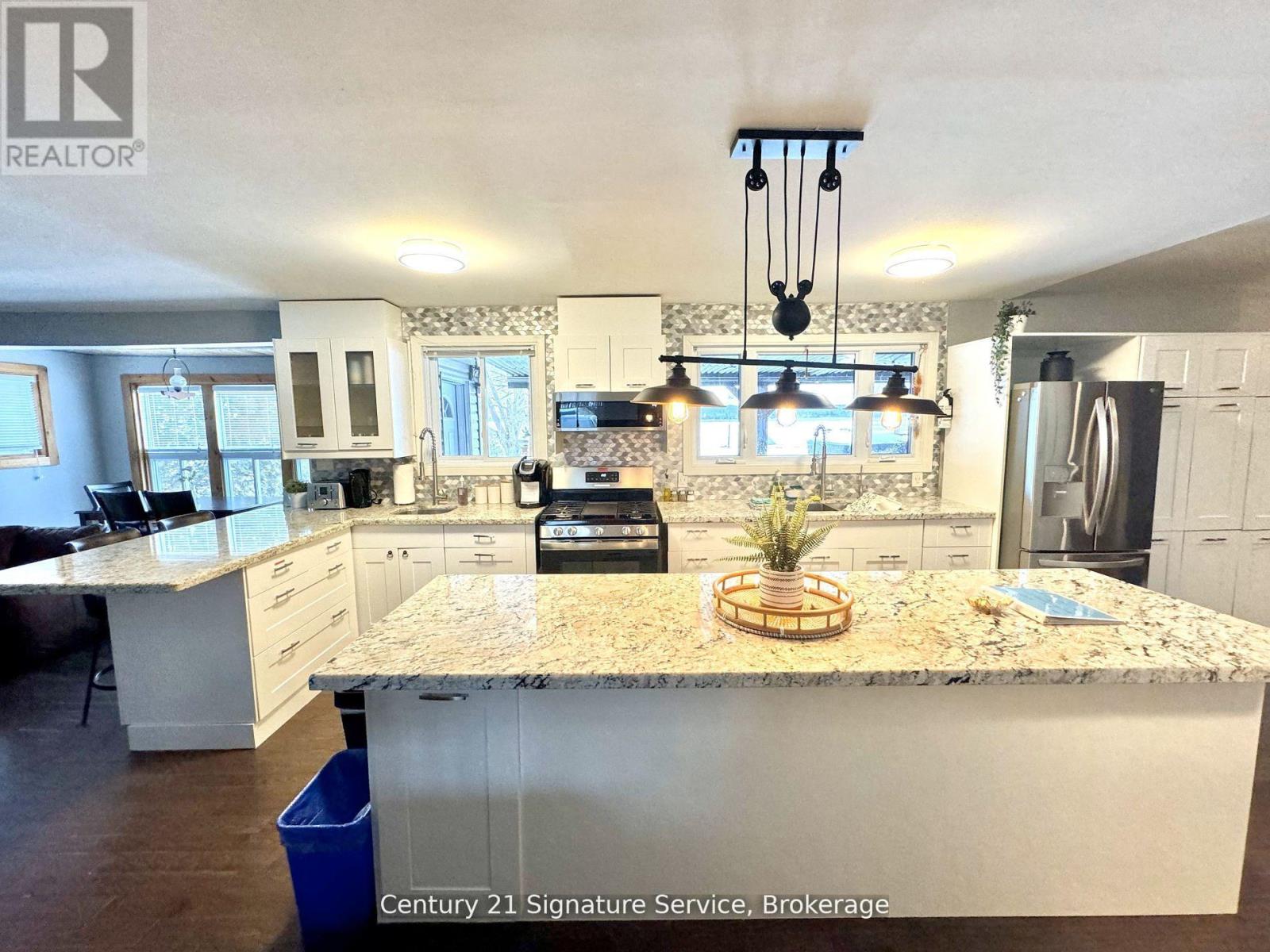 127 MASKINONGE ROAD - 9
