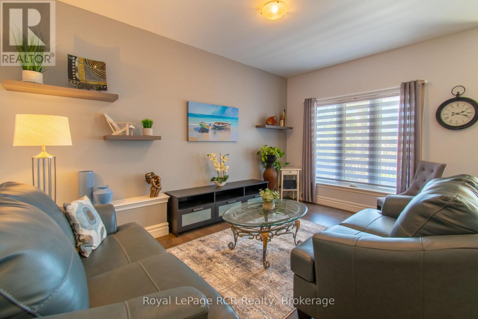 154 MACINTOSH DRIVE - 11