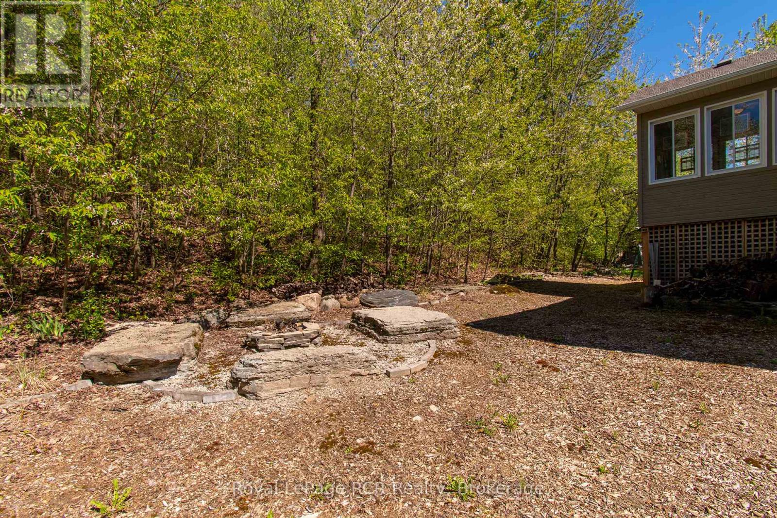 154 MACINTOSH DRIVE - 40