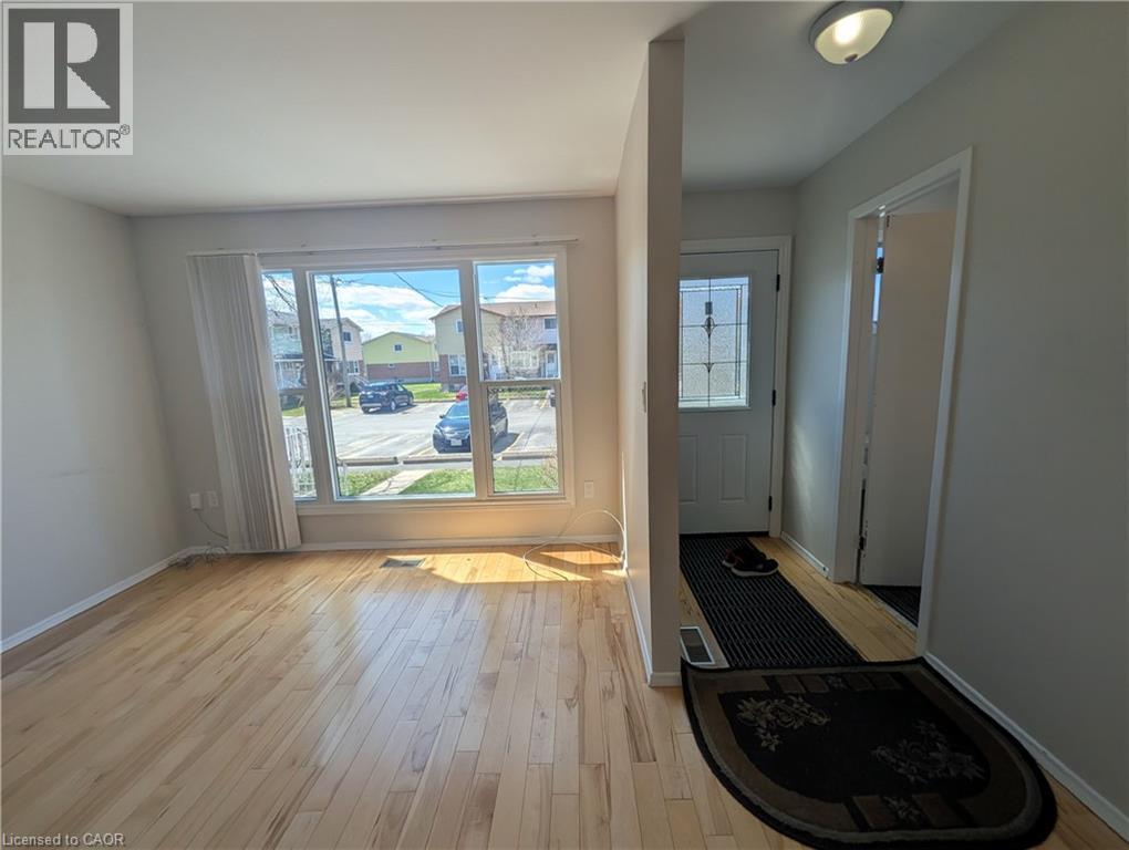 #7 27 ADDINGTON Street - 4