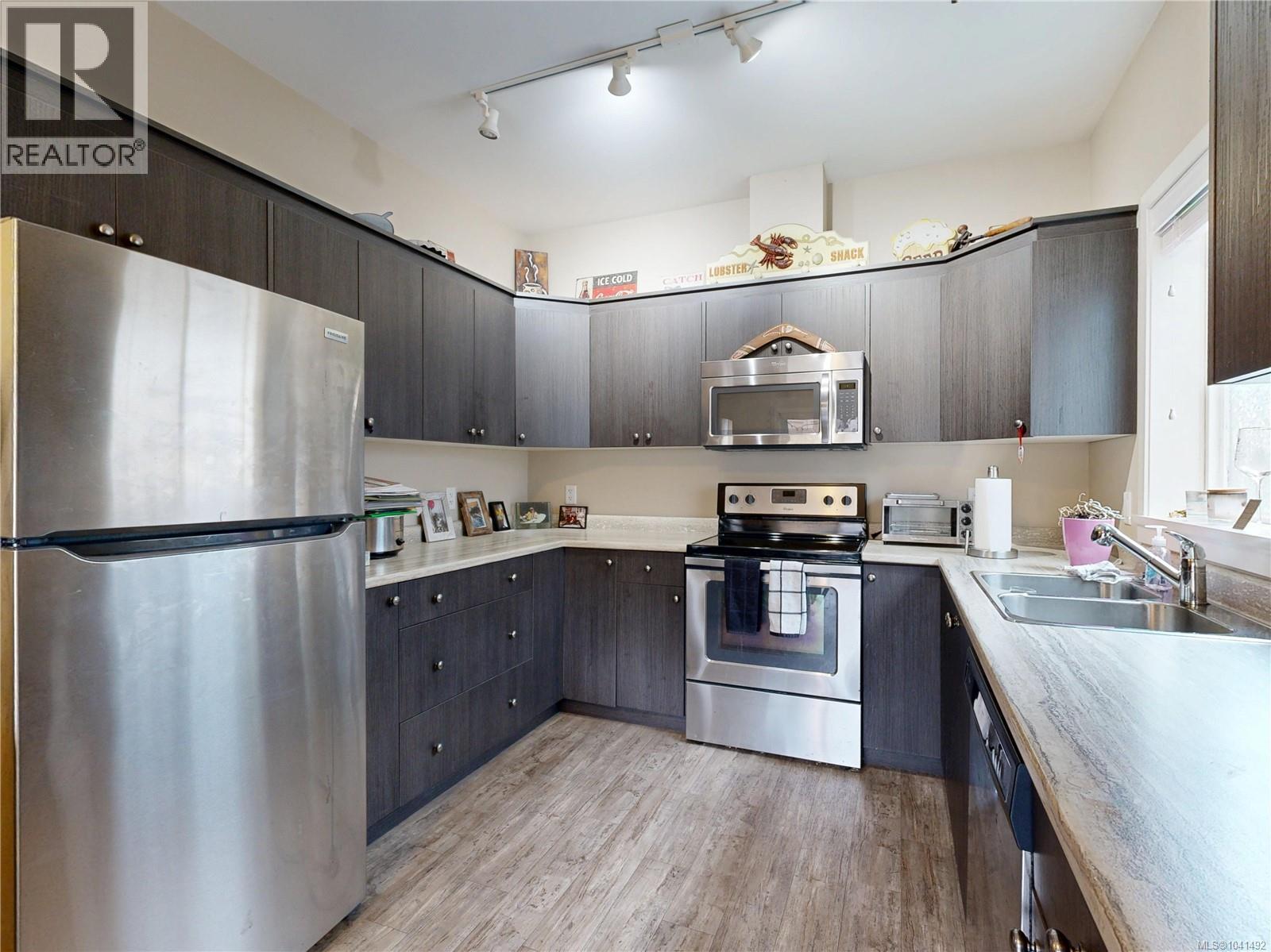 6986 Wright Rd - 17