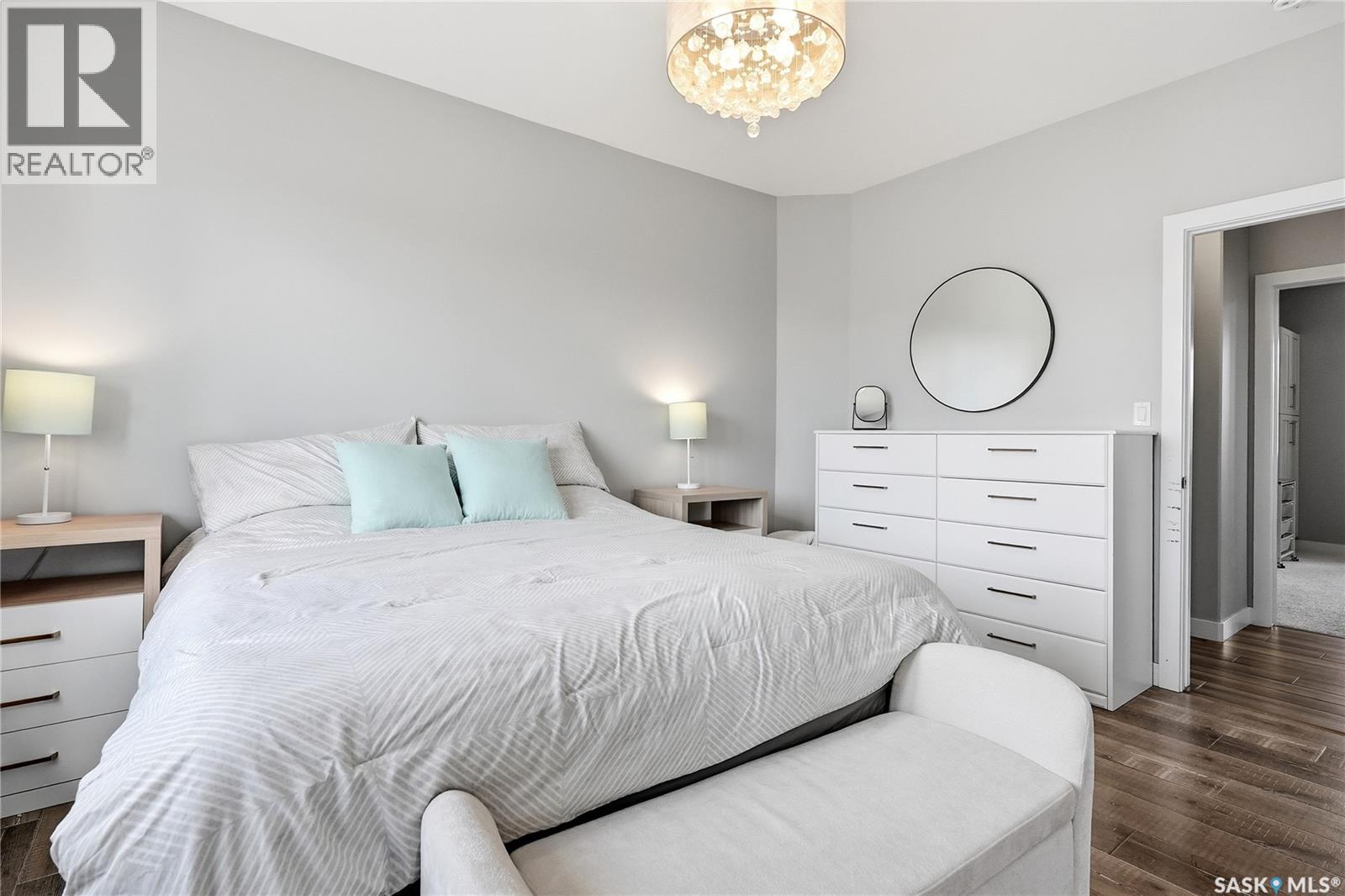 130 Sinclair CRESCENT — photo 37
