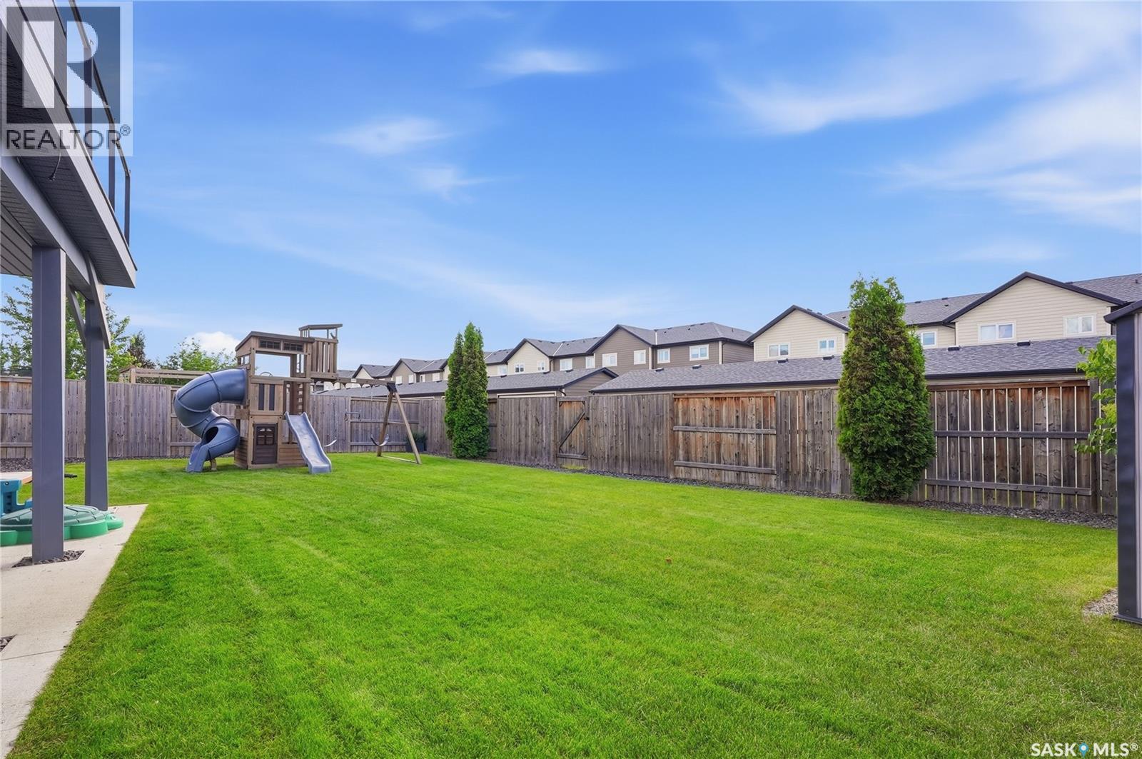 130 Sinclair CRESCENT — photo 69