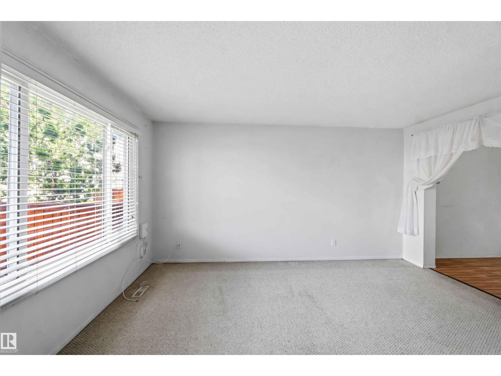 140 PRIMROSE GARDENS GD NW - 11