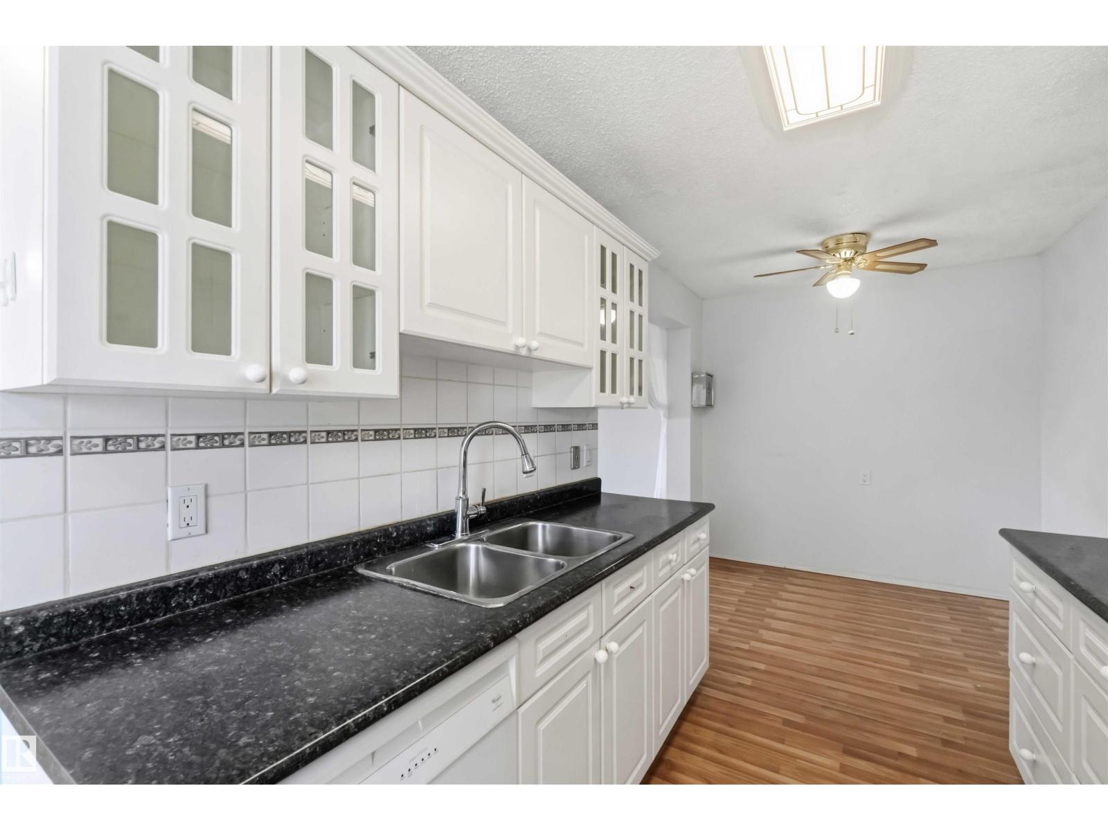 140 PRIMROSE GARDENS GD NW - 15