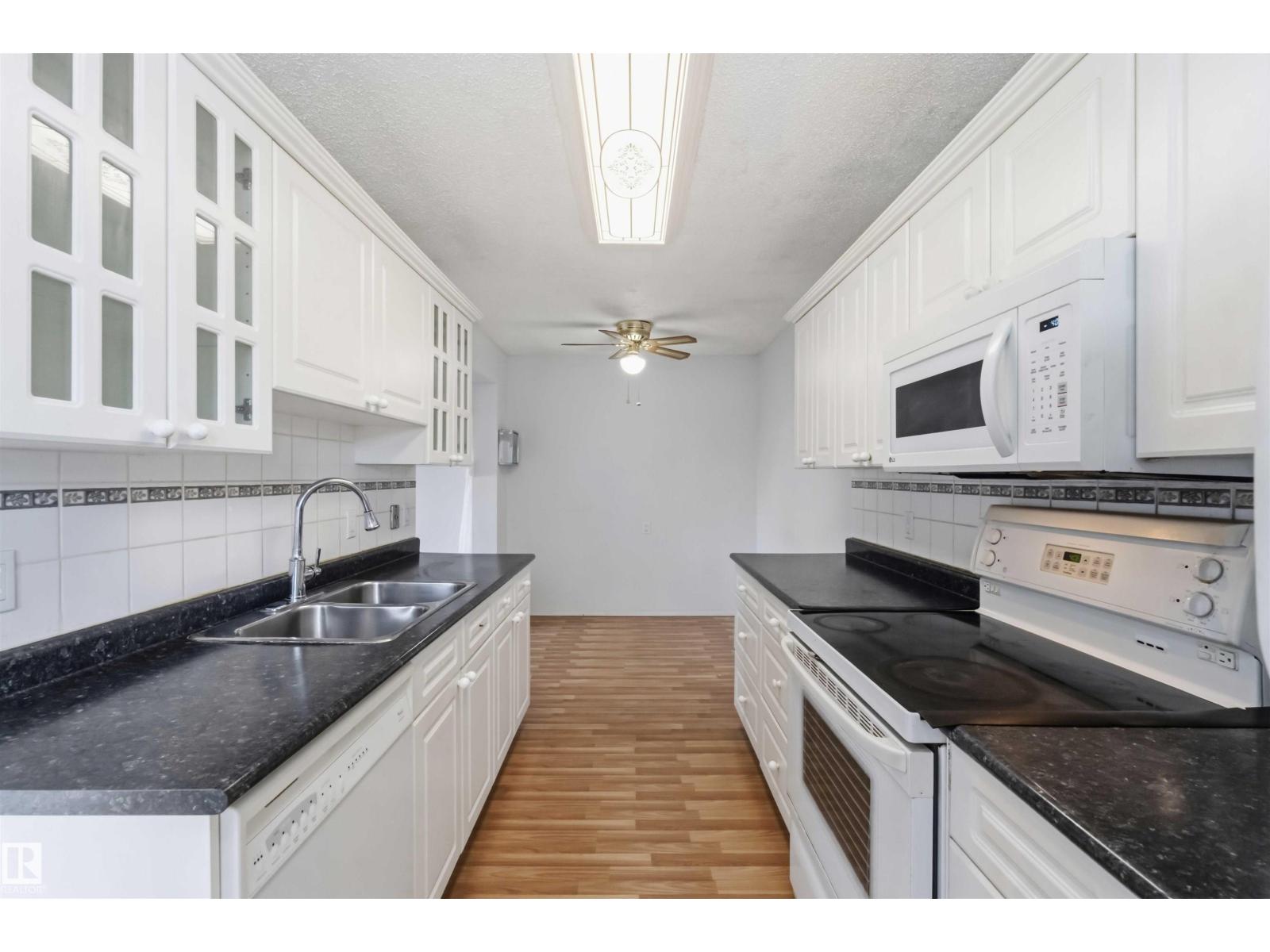 140 PRIMROSE GARDENS GD NW - 17