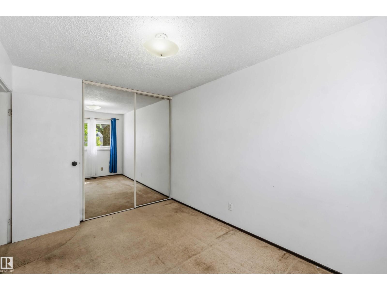 140 PRIMROSE GARDENS GD NW - 30