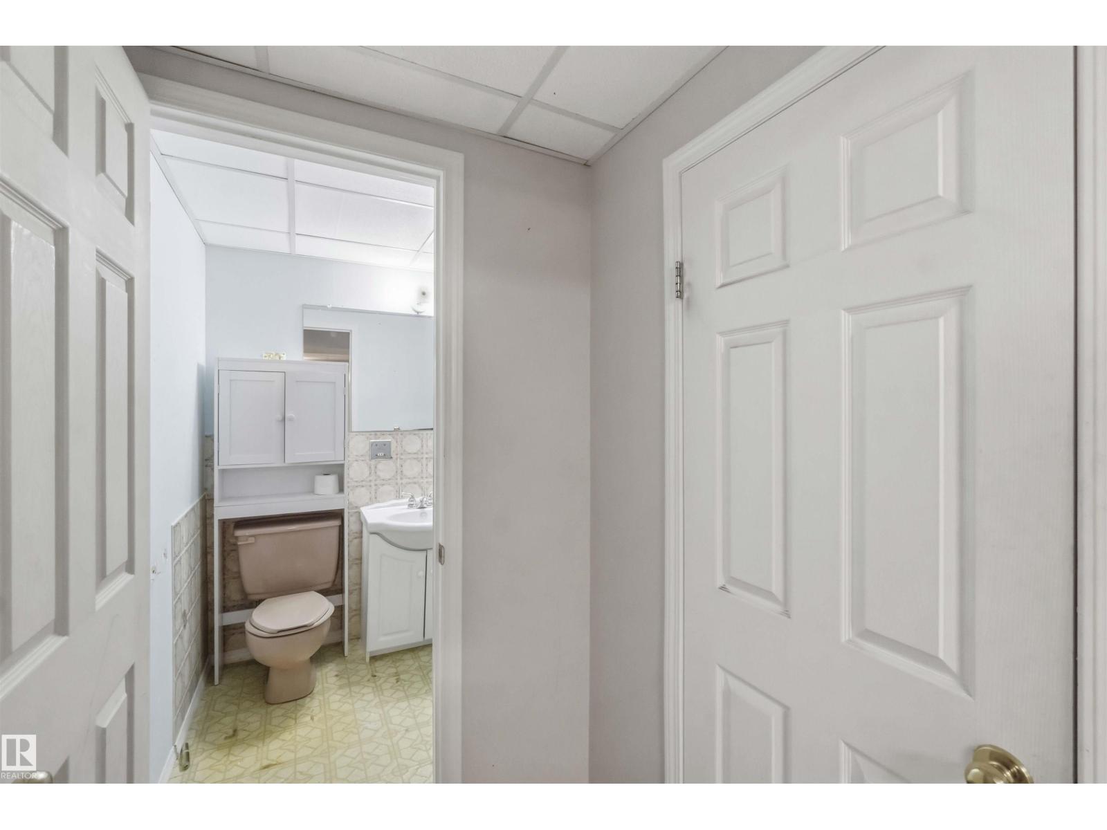 140 PRIMROSE GARDENS GD NW - 41