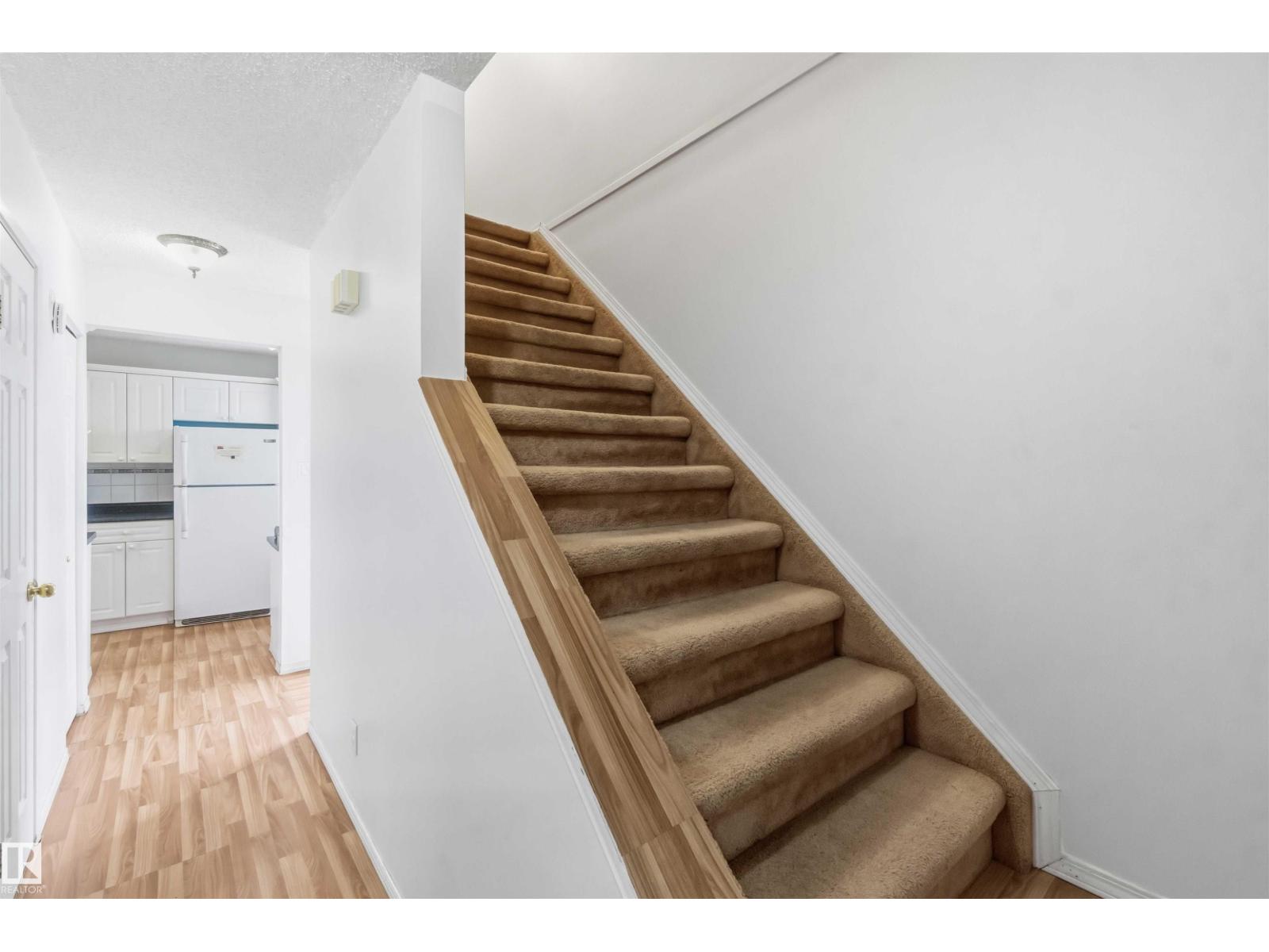 140 PRIMROSE GARDENS GD NW - 5