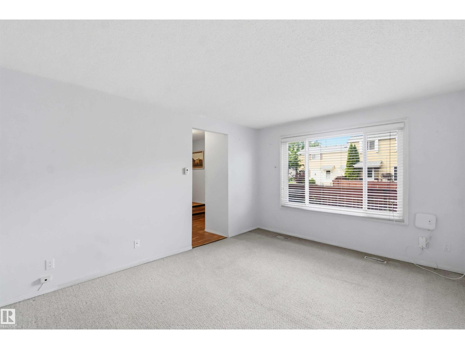 140 PRIMROSE GARDENS GD NW - 7