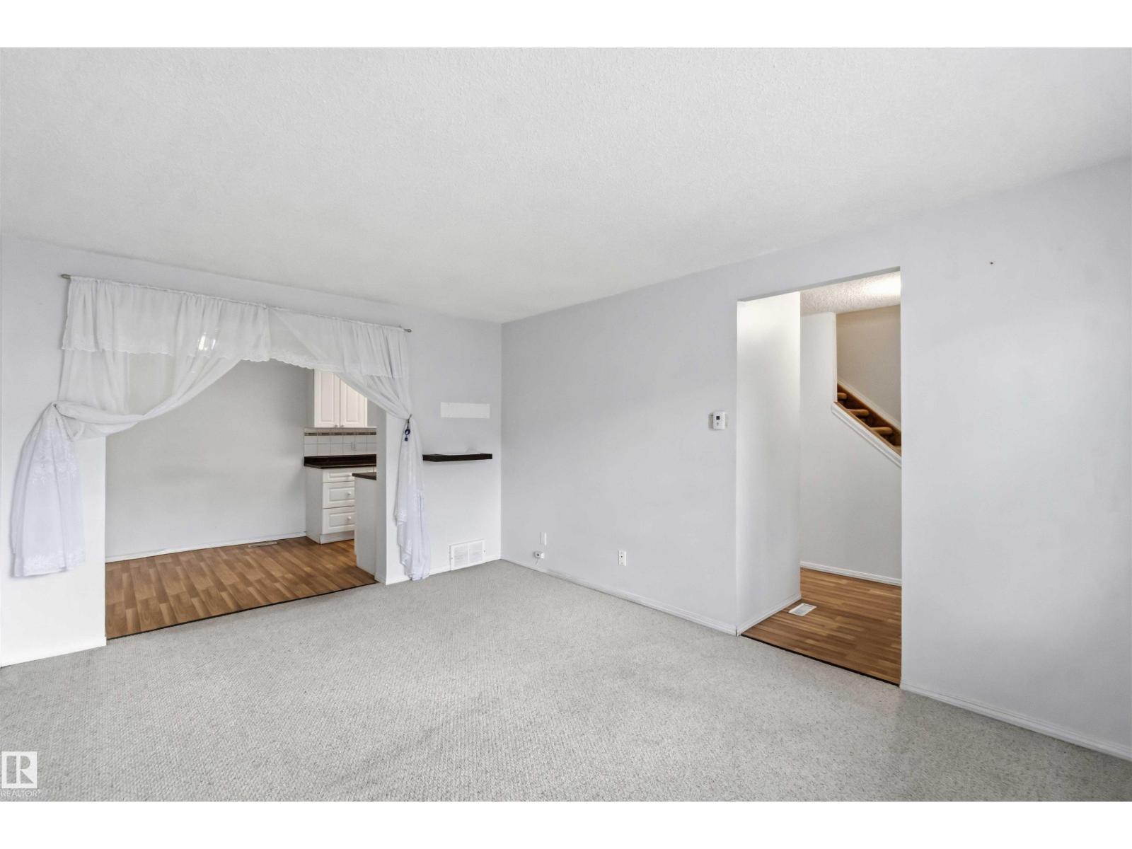 140 PRIMROSE GARDENS GD NW - 8