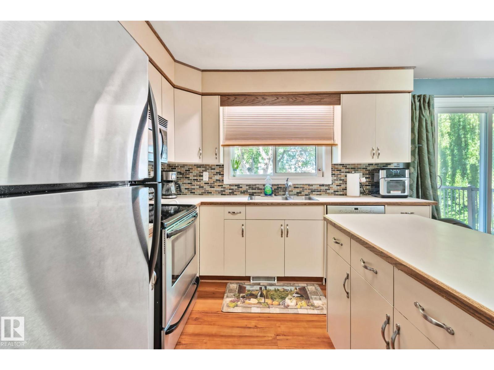 14820 75A ST NW - 11