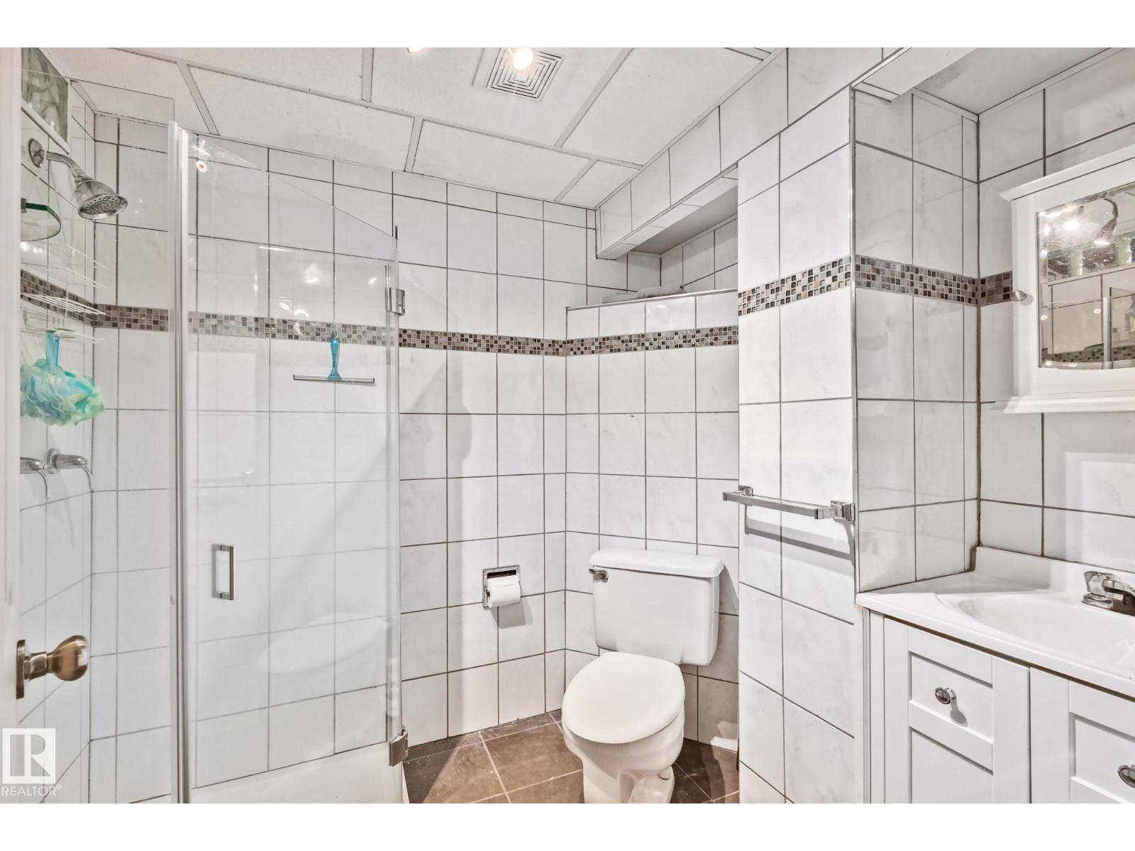 14820 75A ST NW - 26