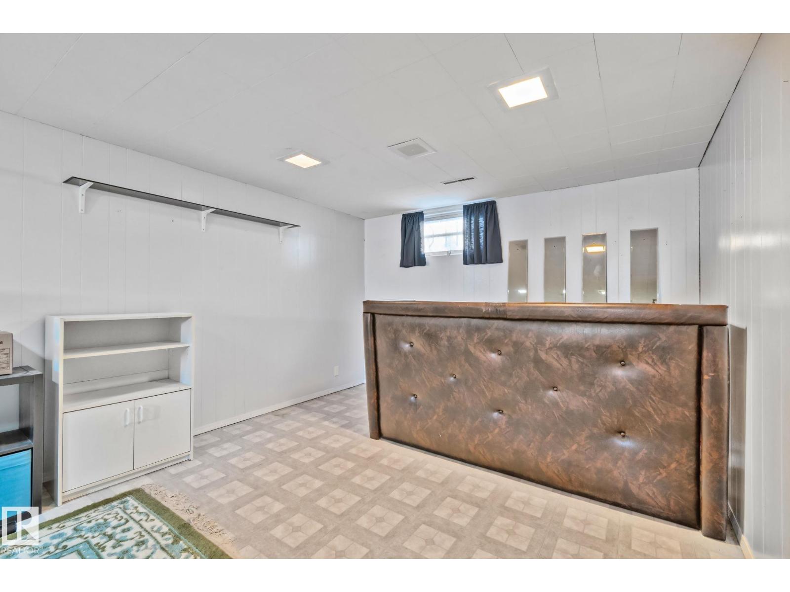 14820 75A ST NW - 28