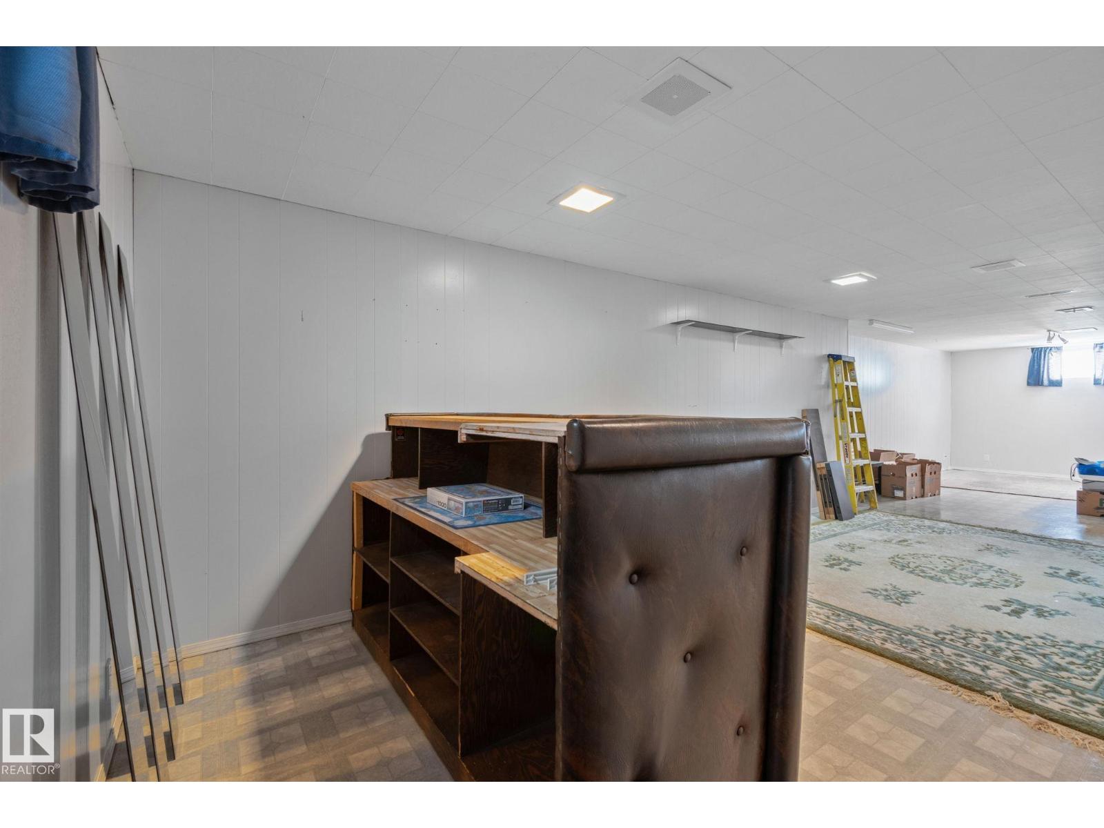 14820 75A ST NW - 29