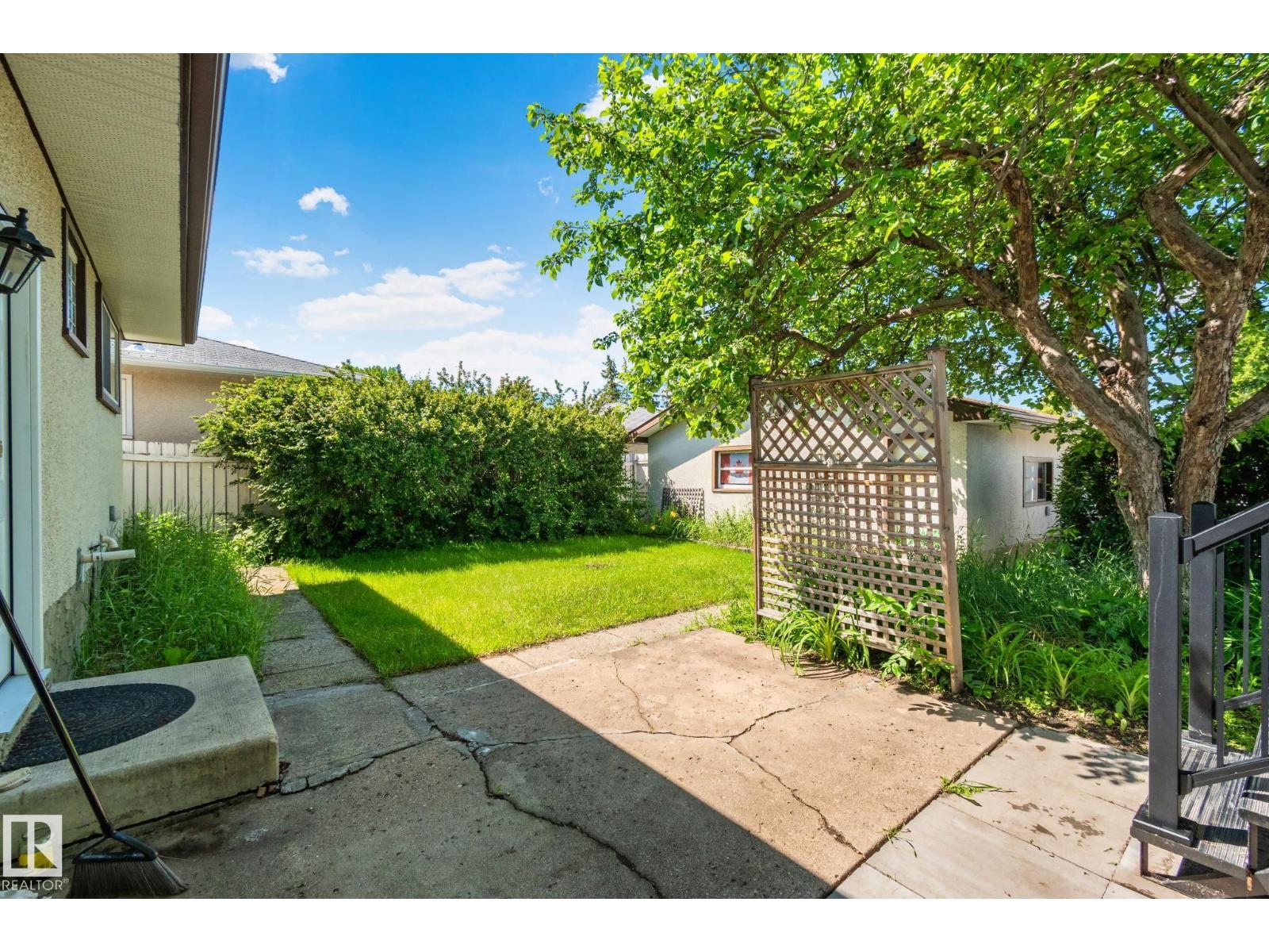 14820 75A ST NW - 37