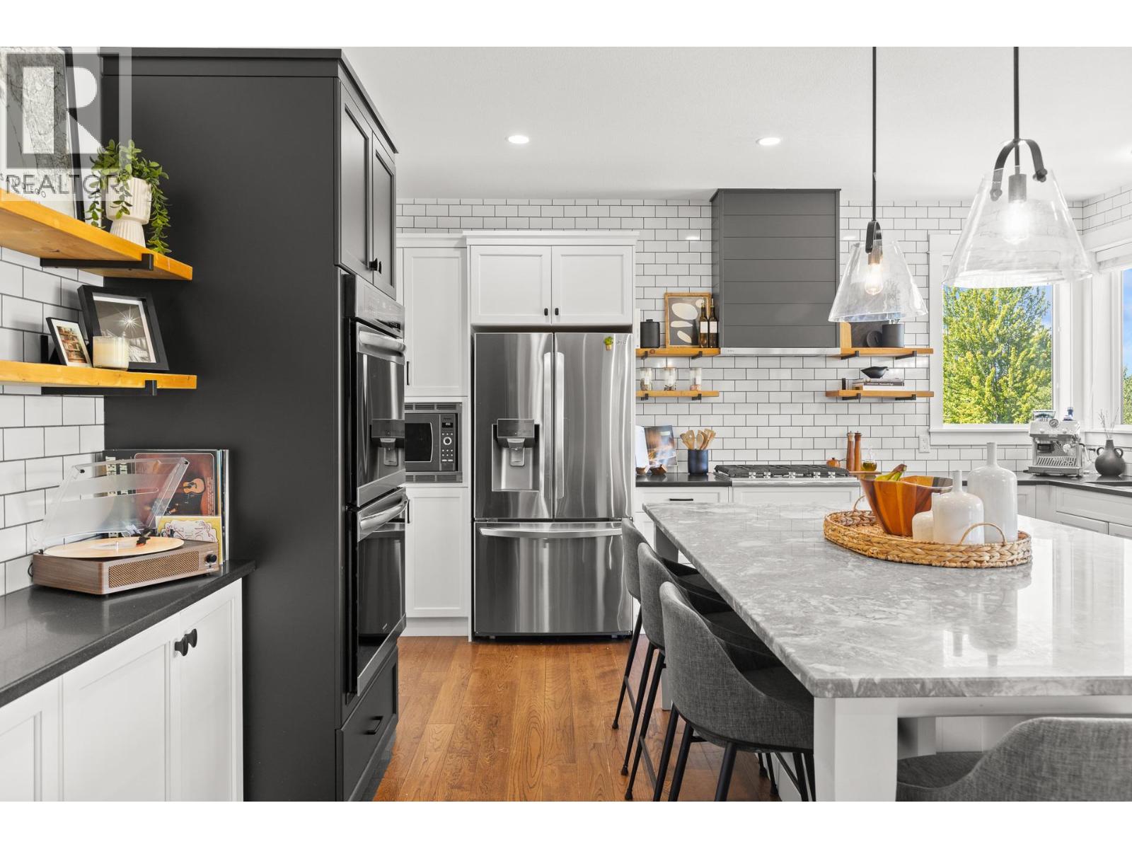 #128 515 Wren Place - 8