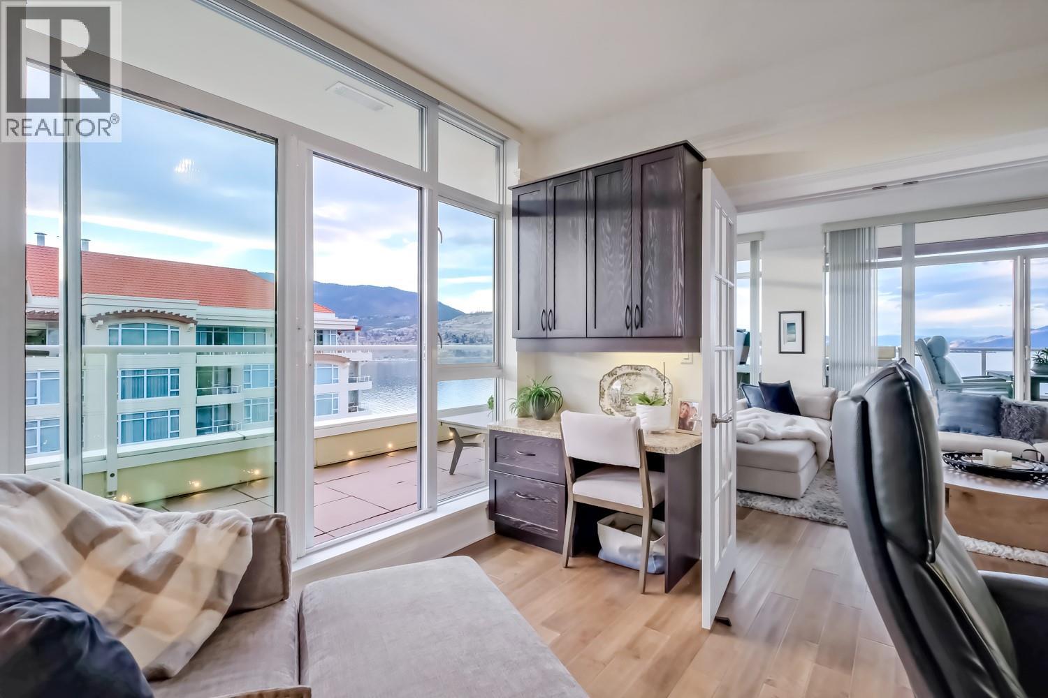 #1501 75 MARTIN Street - 32