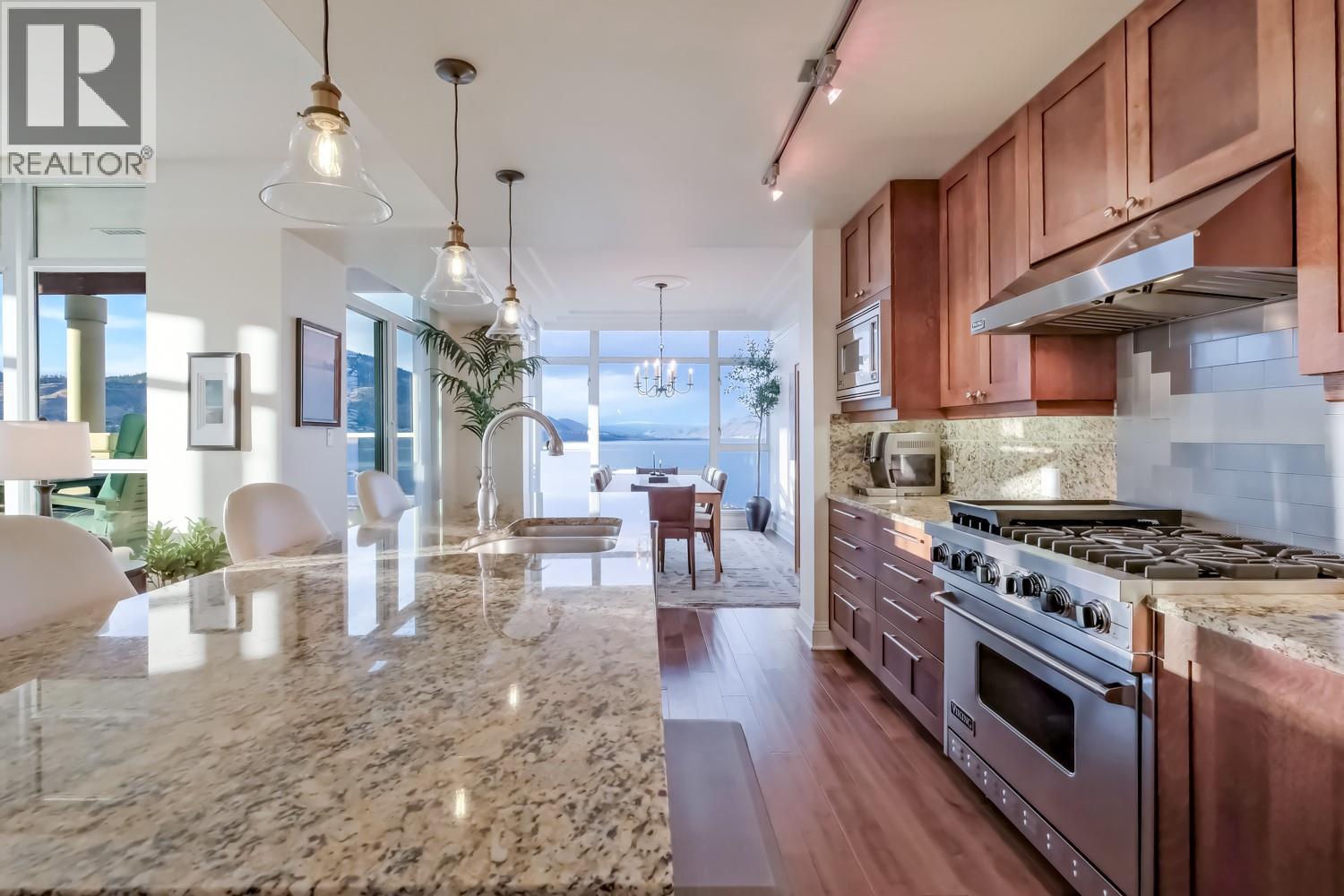 #1501 75 MARTIN Street - 18